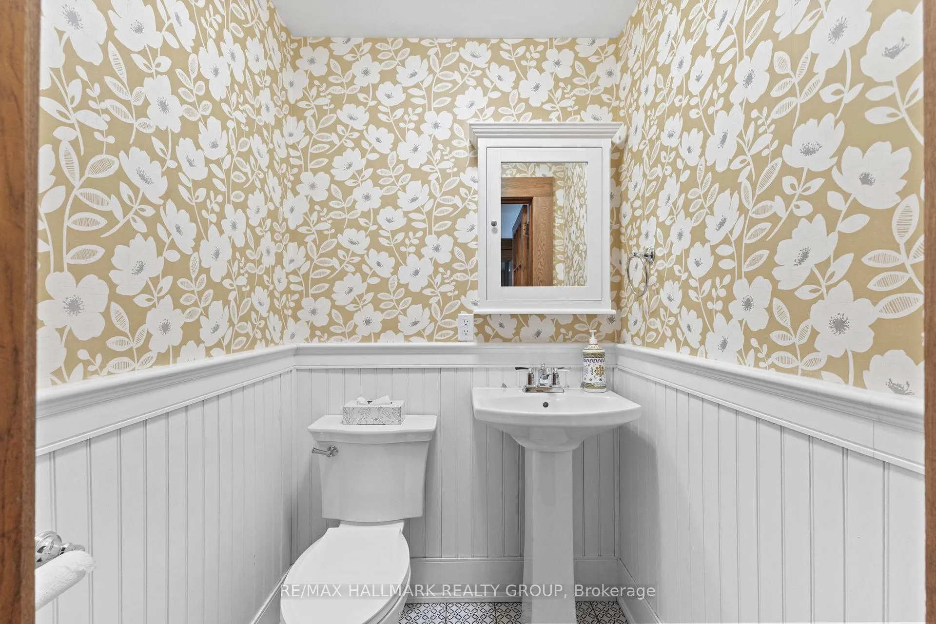 Photo 13 of 321 Clemow Avenue, Ottawa, Glebe — HOMEH