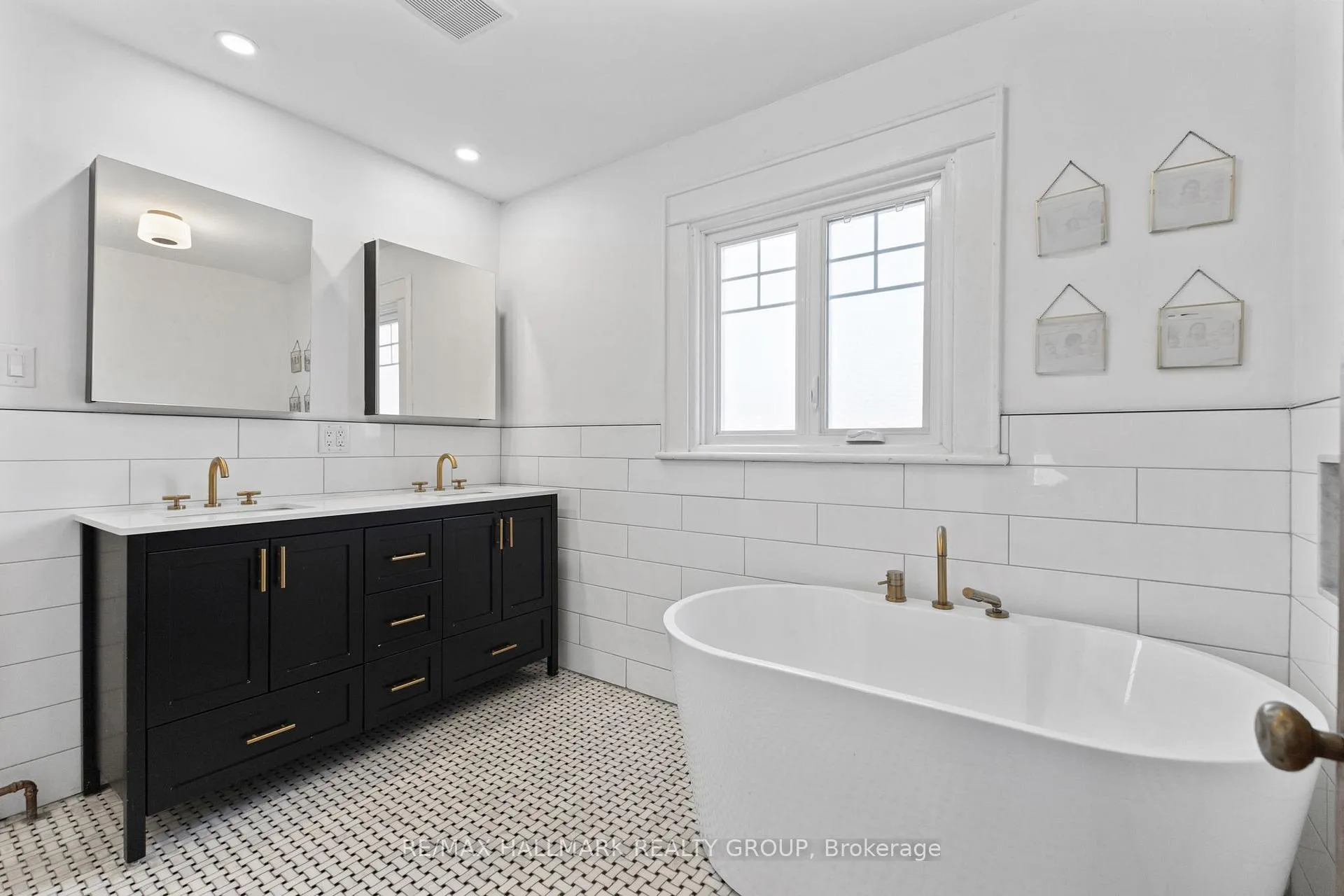 Photo 17 of 321 Clemow Avenue, Ottawa, Glebe — HOMEH