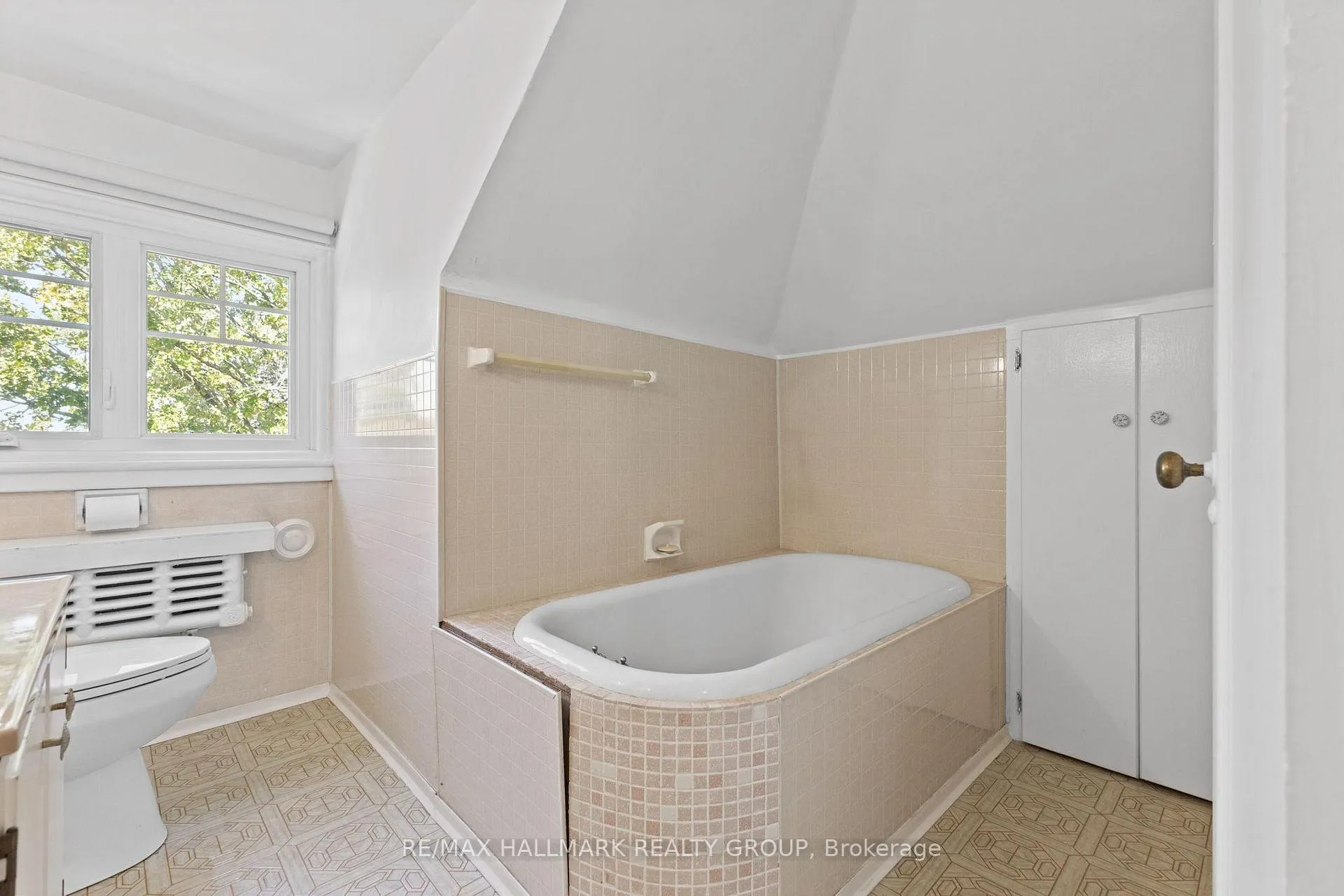 Photo 29 of 321 Clemow Avenue, Ottawa, Glebe — HOMEH