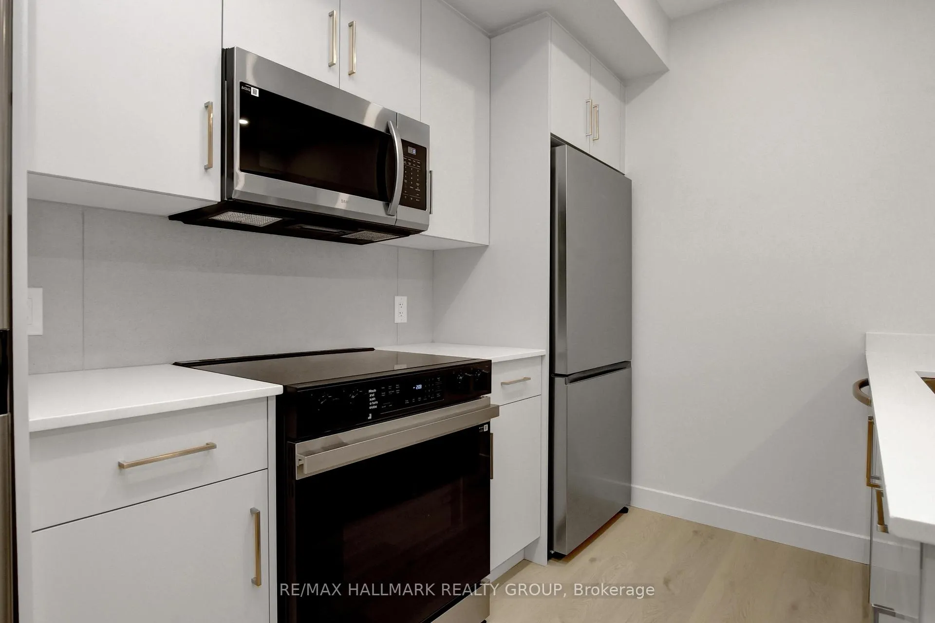Photo 6 of Unit 1, 137 Marquette Avenue, Ottawa, Vanier — HOMEH