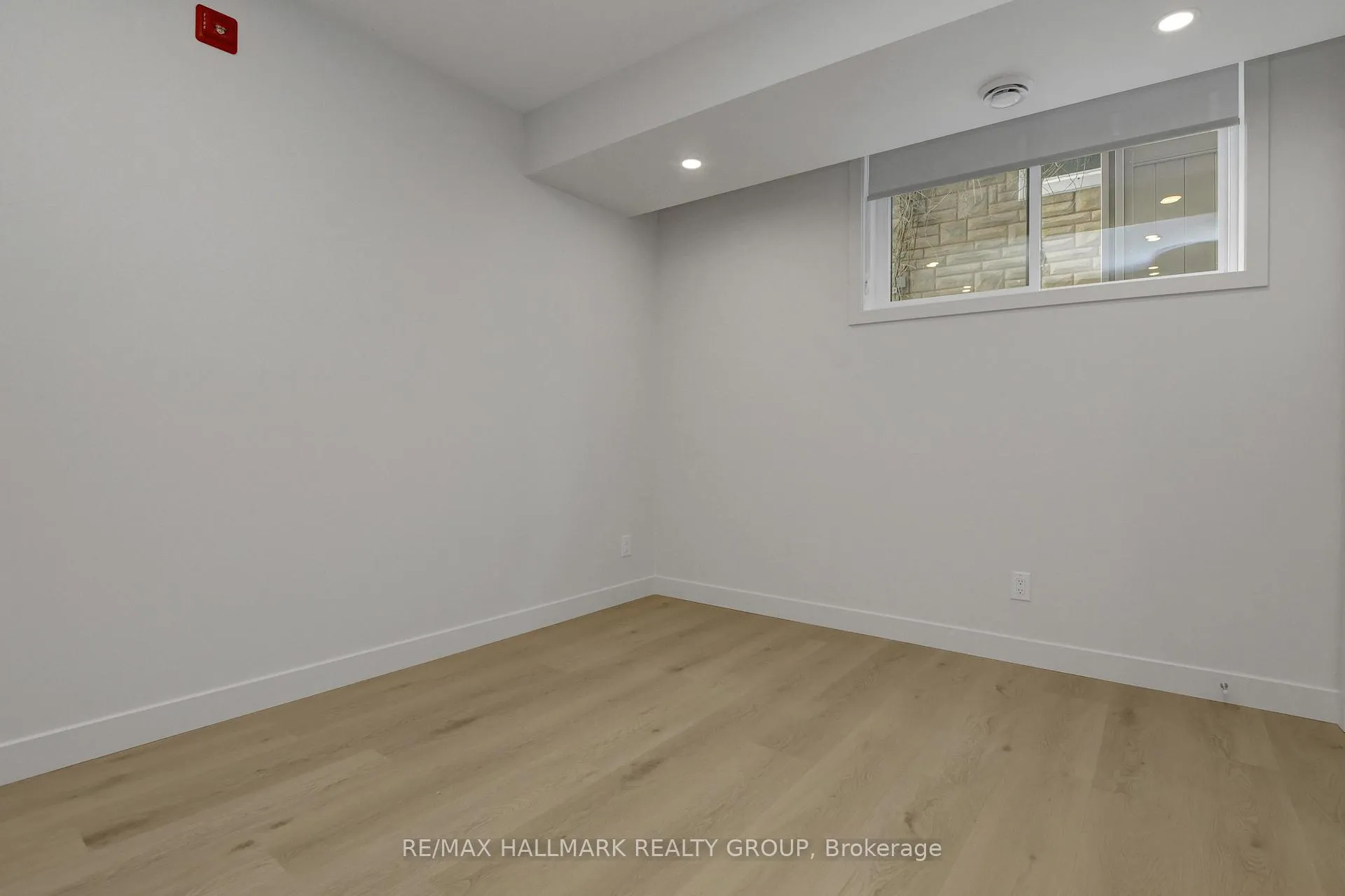 Photo 9 of Unit 1, 137 Marquette Avenue, Ottawa, Vanier — HOMEH