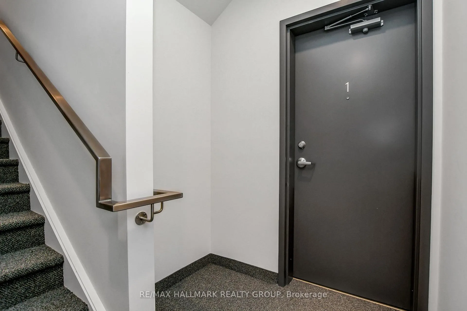 Photo 16 of Unit 1, 137 Marquette Avenue, Ottawa, Vanier — HOMEH