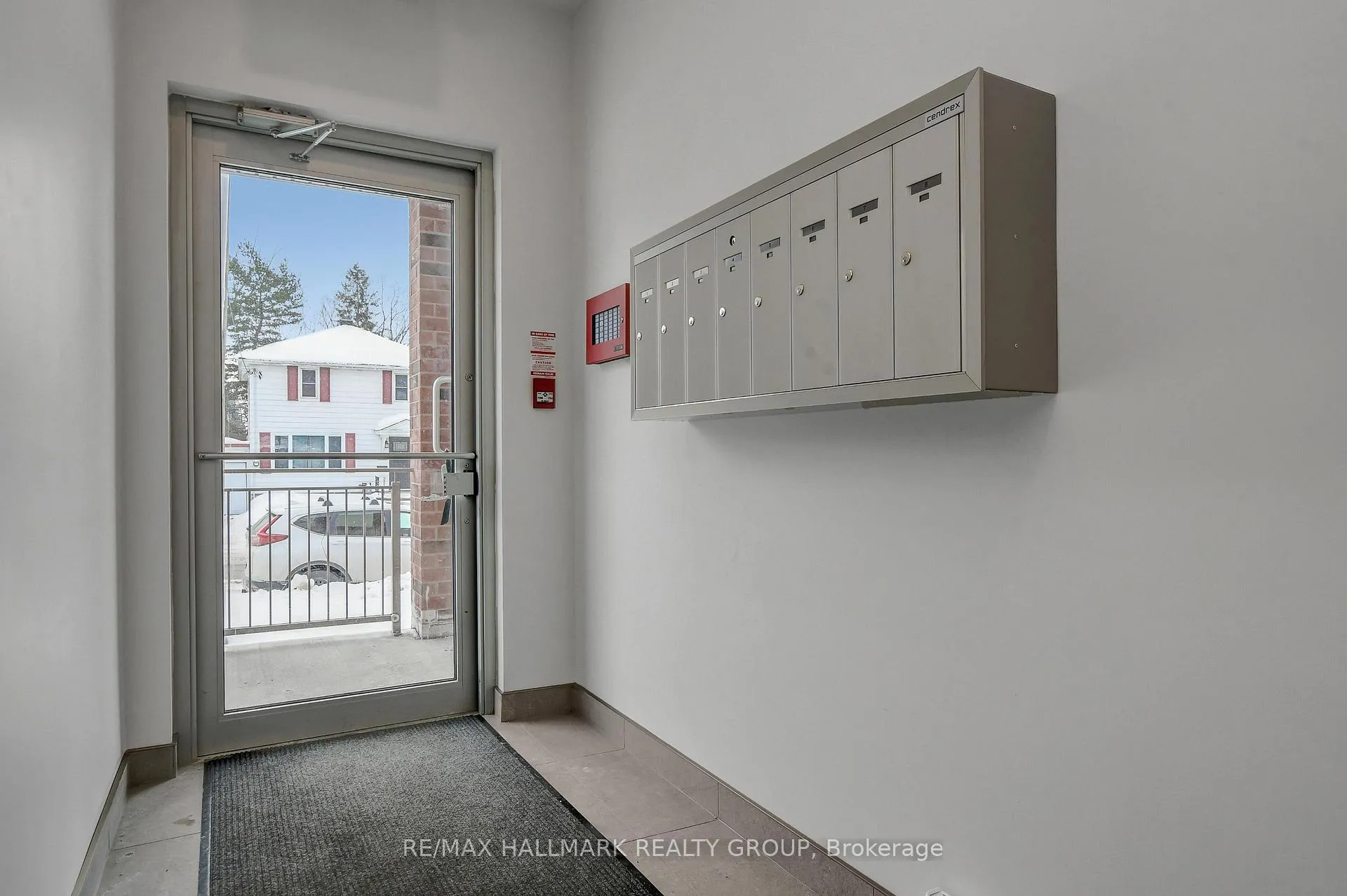 Photo 18 of Unit 1, 137 Marquette Avenue, Ottawa, Vanier — HOMEH