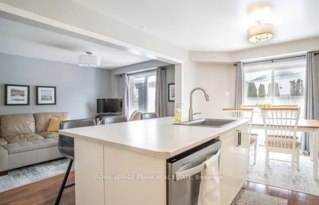 Photo 13 of 69 Guildwood Drive, Clarington, Bowmanville — HOMEH