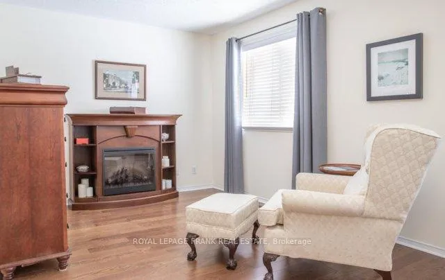 Photo 24 of 69 Guildwood Drive, Clarington, Bowmanville — HOMEH