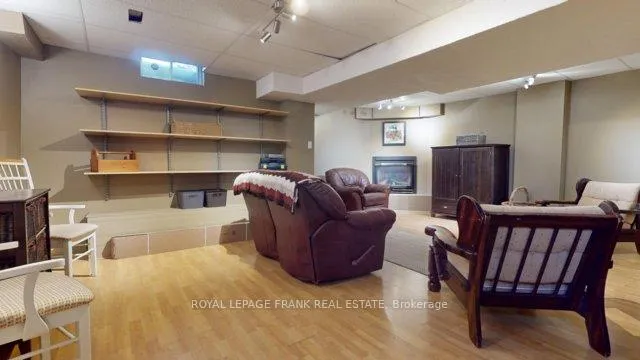 Photo 25 of 69 Guildwood Drive, Clarington, Bowmanville — HOMEH