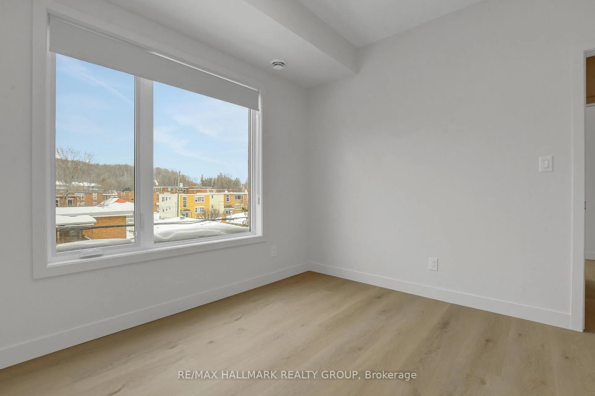 Photo 7 of Unit 6, 137 Marquette Avenue, Ottawa, Vanier — HOMEH