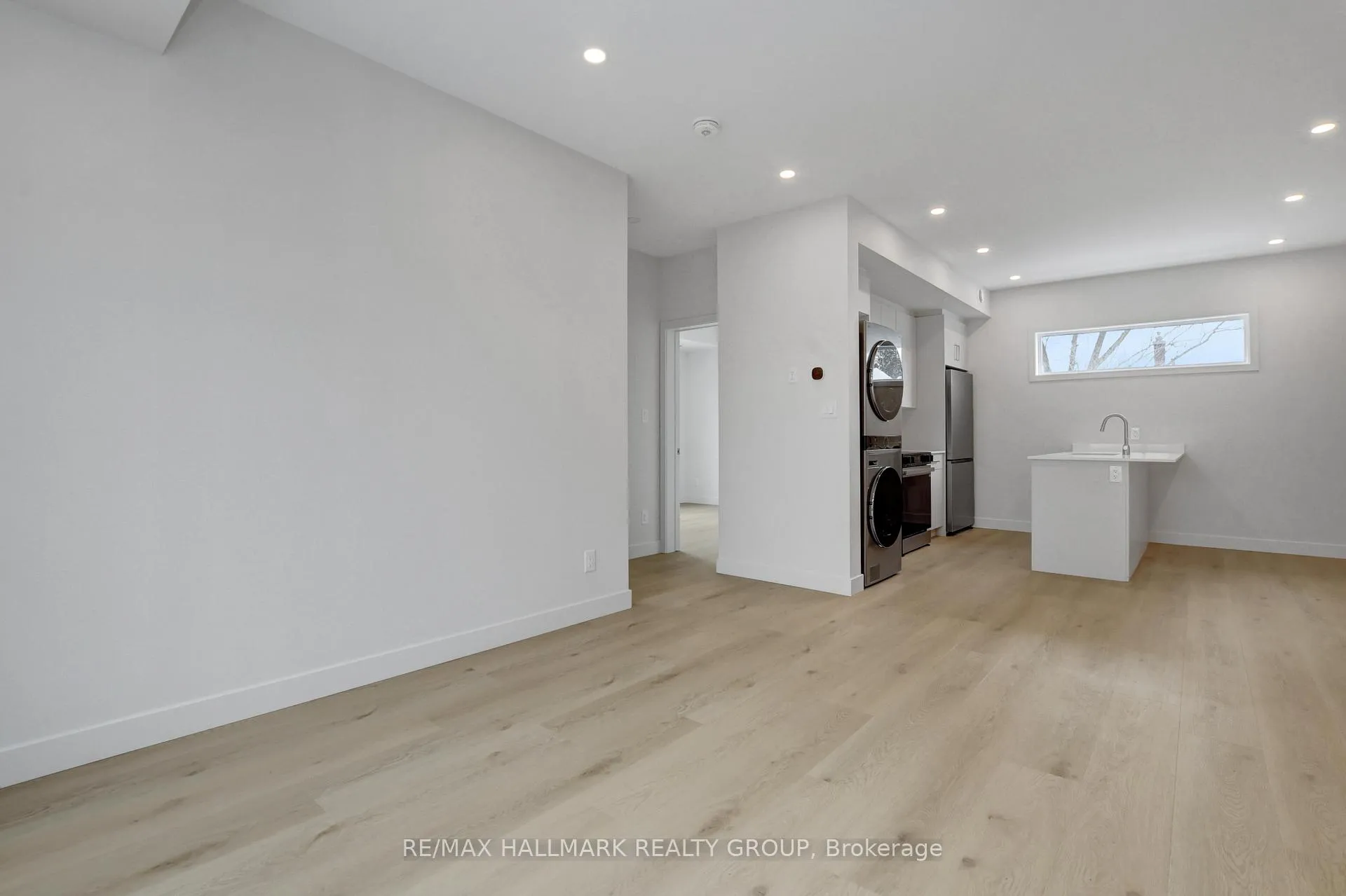 Photo 14 of Unit 6, 137 Marquette Avenue, Ottawa, Vanier — HOMEH