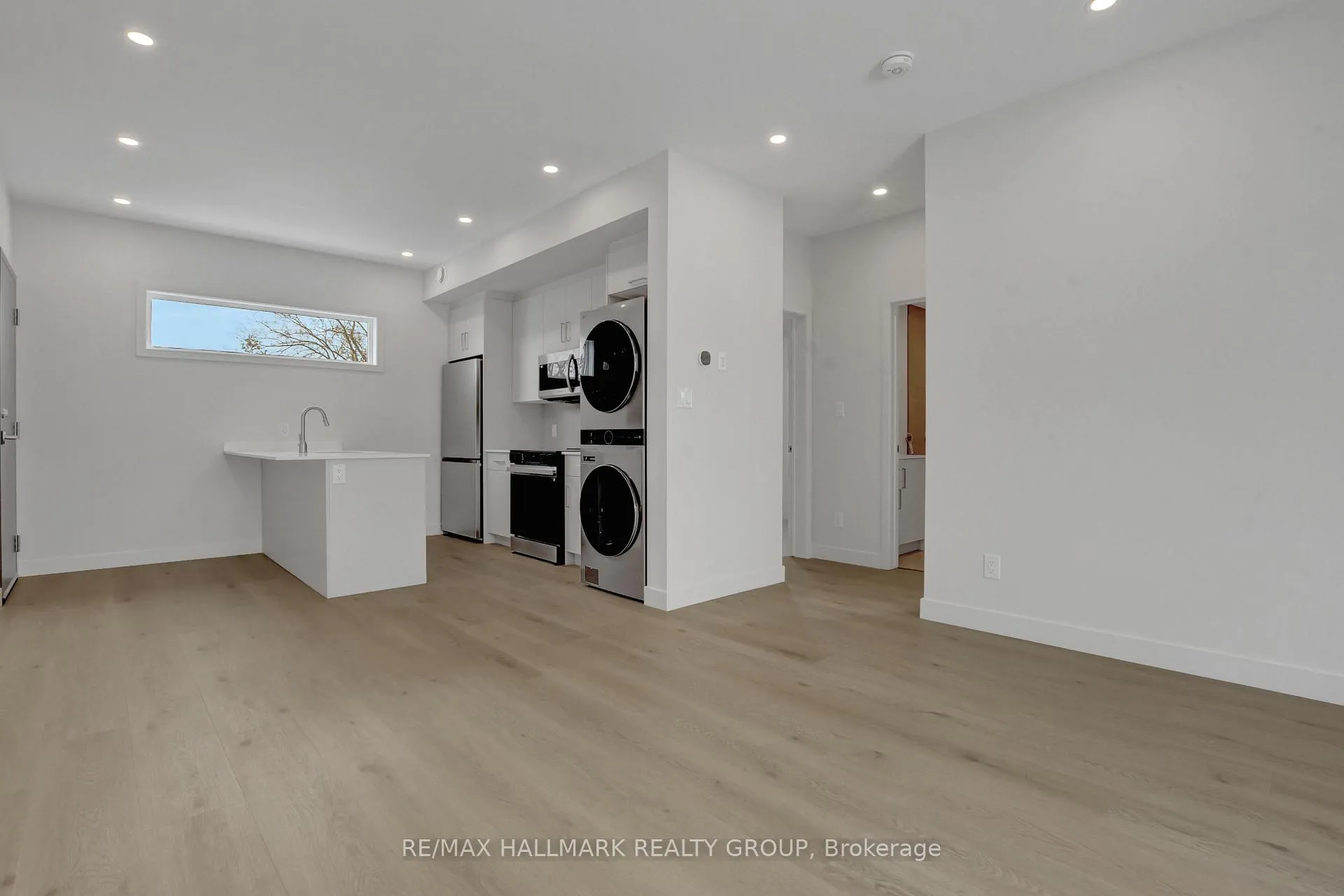 Photo 6 of Unit 7, 137 Marquette Avenue, Ottawa, Vanier — HOMEH