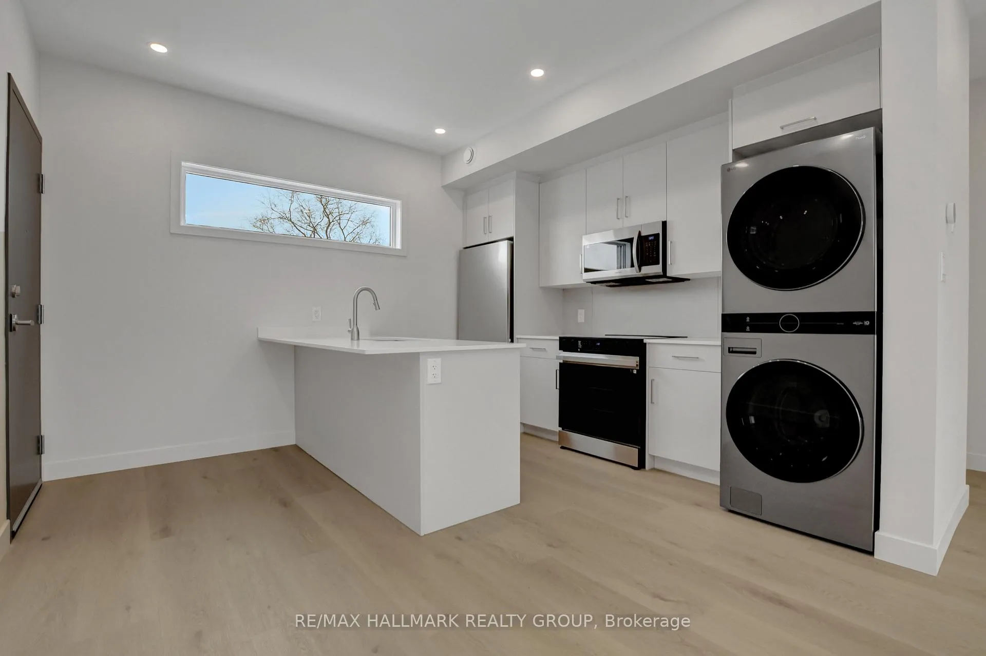 Photo 7 of Unit 7, 137 Marquette Avenue, Ottawa, Vanier — HOMEH