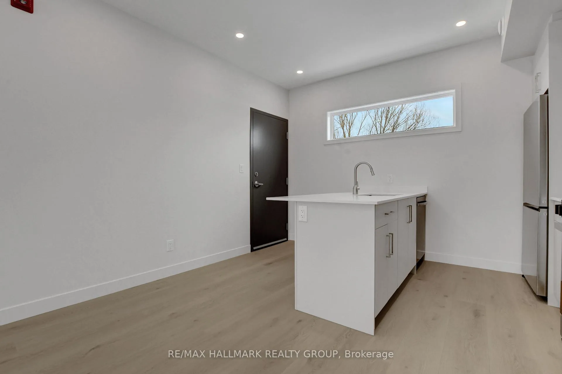 Photo 8 of Unit 7, 137 Marquette Avenue, Ottawa, Vanier — HOMEH