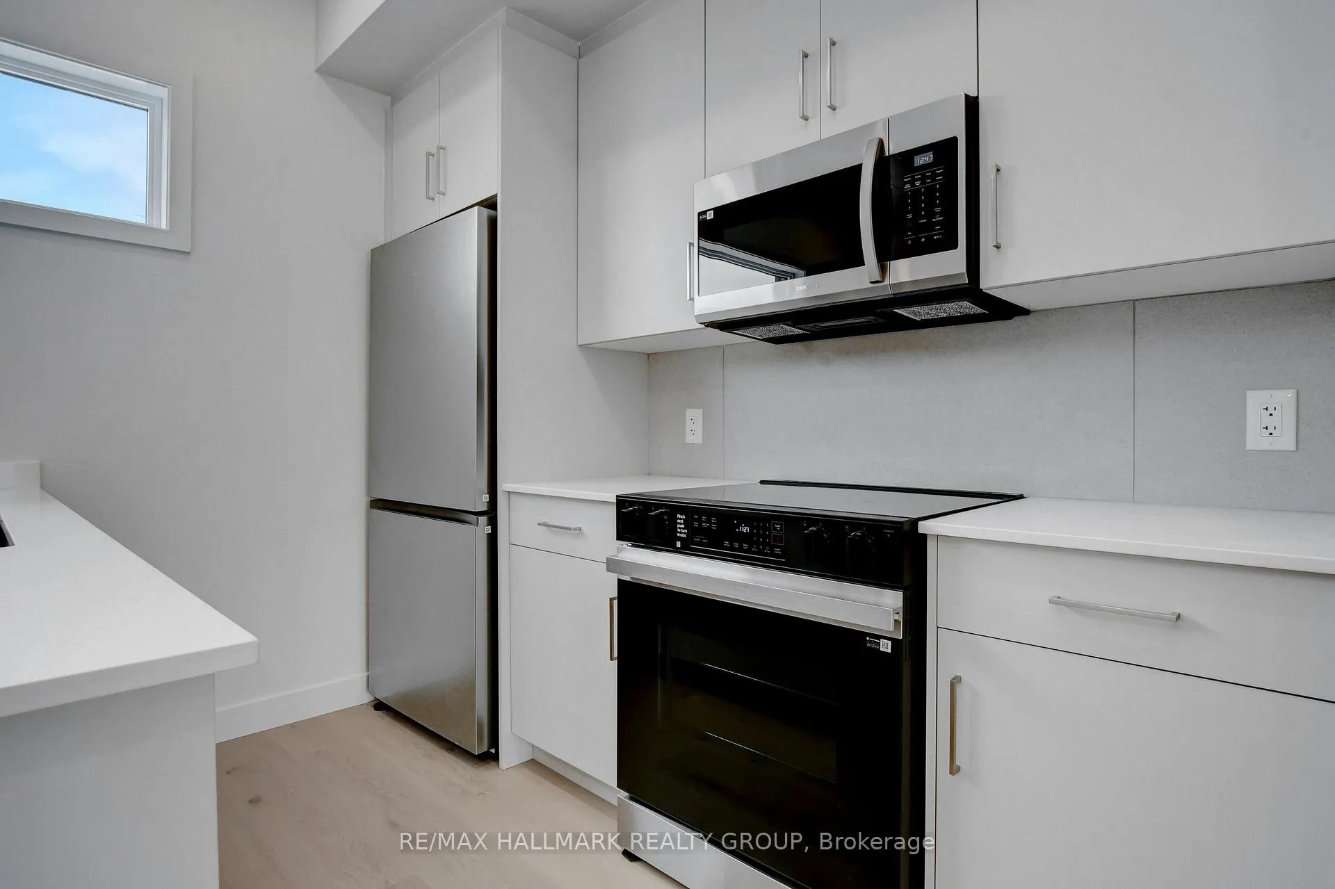 Photo 10 of Unit 7, 137 Marquette Avenue, Ottawa, Vanier — HOMEH
