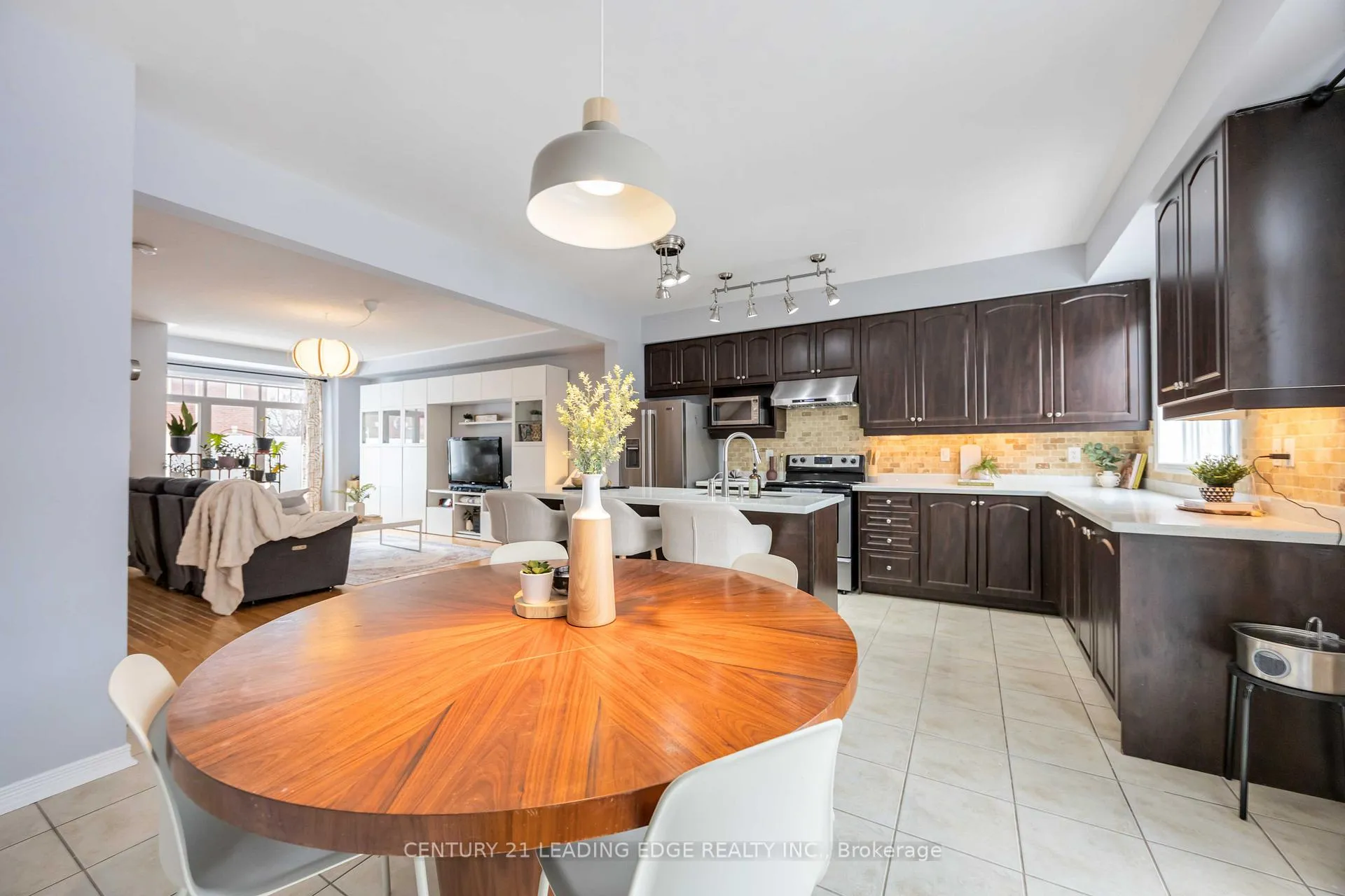 Photo 9 of 4 Curran Hall Crescent, Scarborough, Morningside — HOMEH