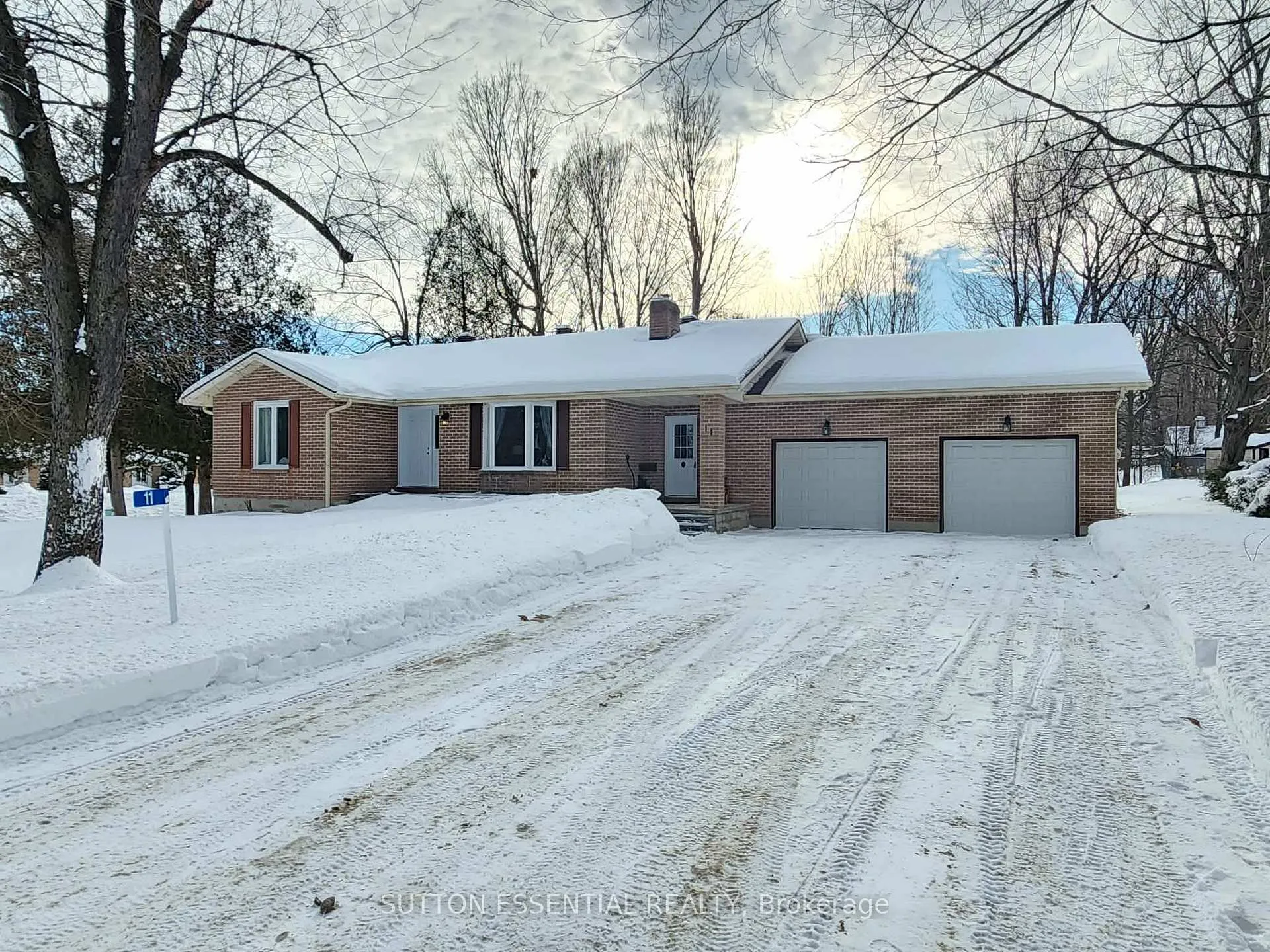 Photo 1 of 11 Oak Street, Augusta, Augusta Twp — HOMEH