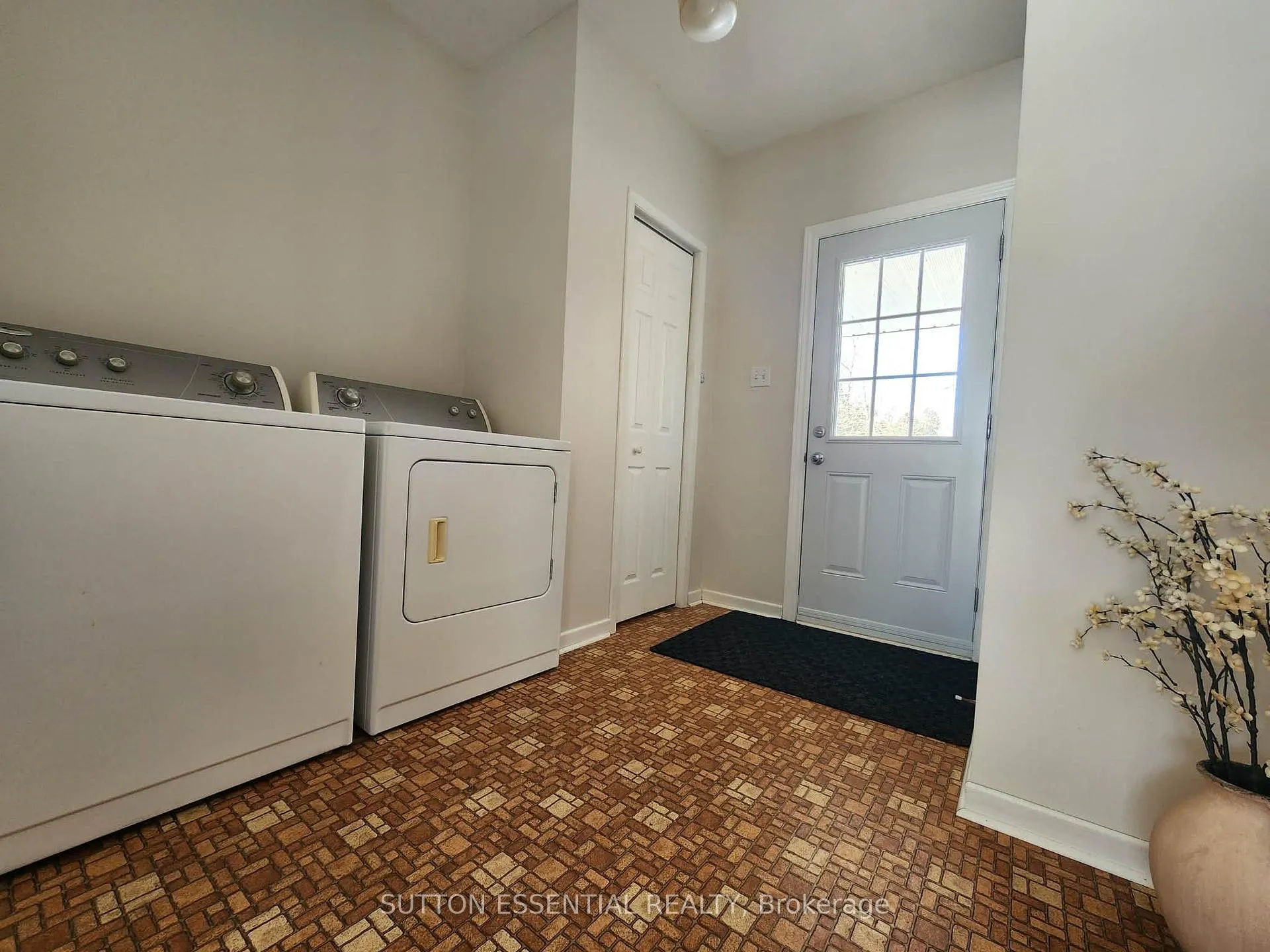 Photo 16 of 11 Oak Street, Augusta, Augusta Twp — HOMEH