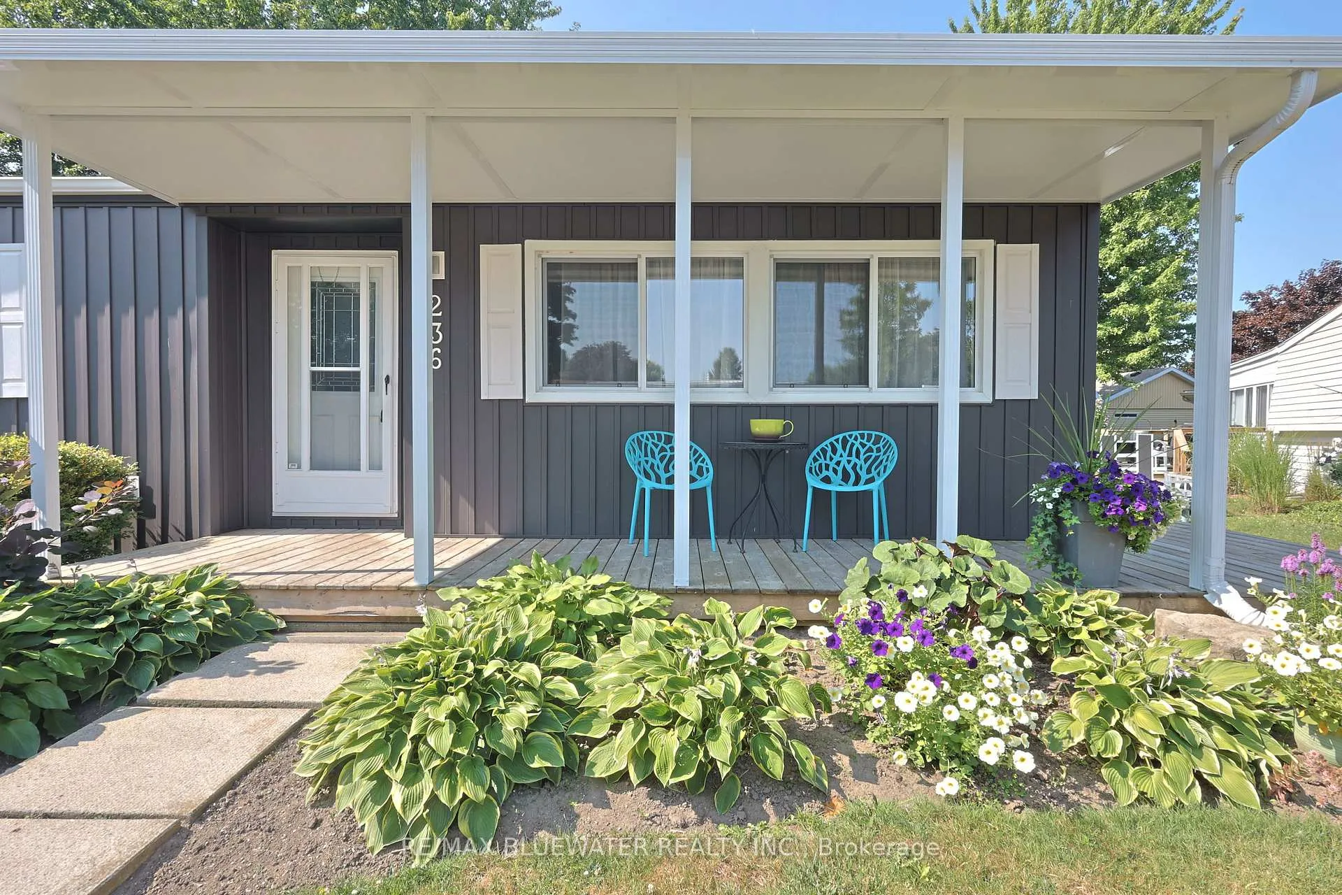 Photo 6 of 236 Pebble Beach Parkway, South Huron, Stephen — HOMEH