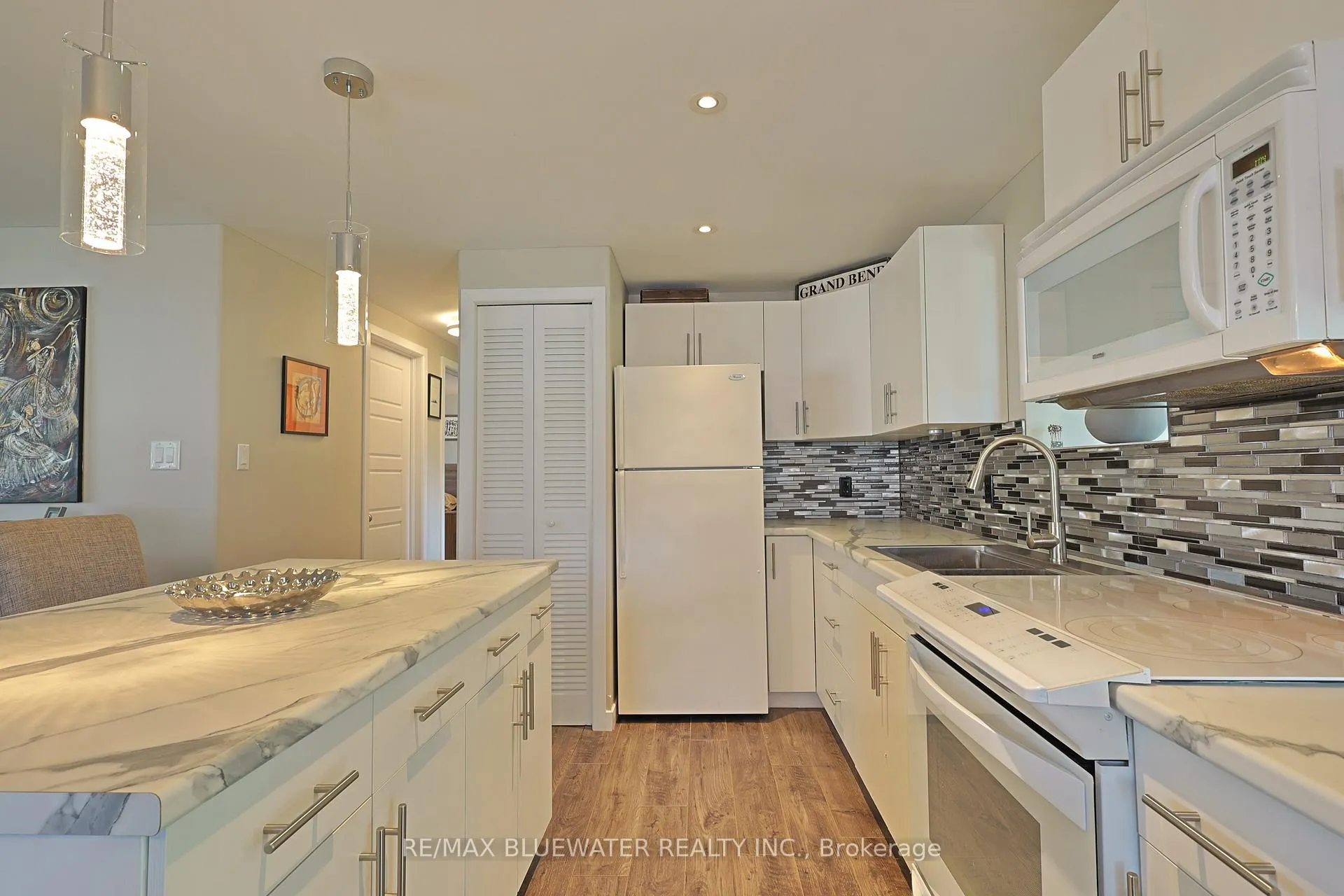 Photo 13 of 236 Pebble Beach Parkway, South Huron, Stephen — HOMEH