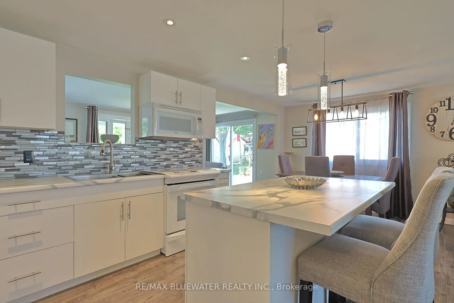 Photo 14 of 236 Pebble Beach Parkway, South Huron, Stephen — HOMEH