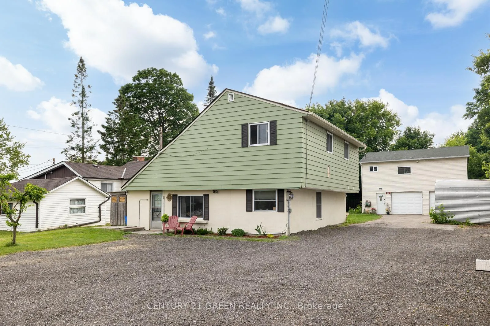 Front of 3012 Courtice Road