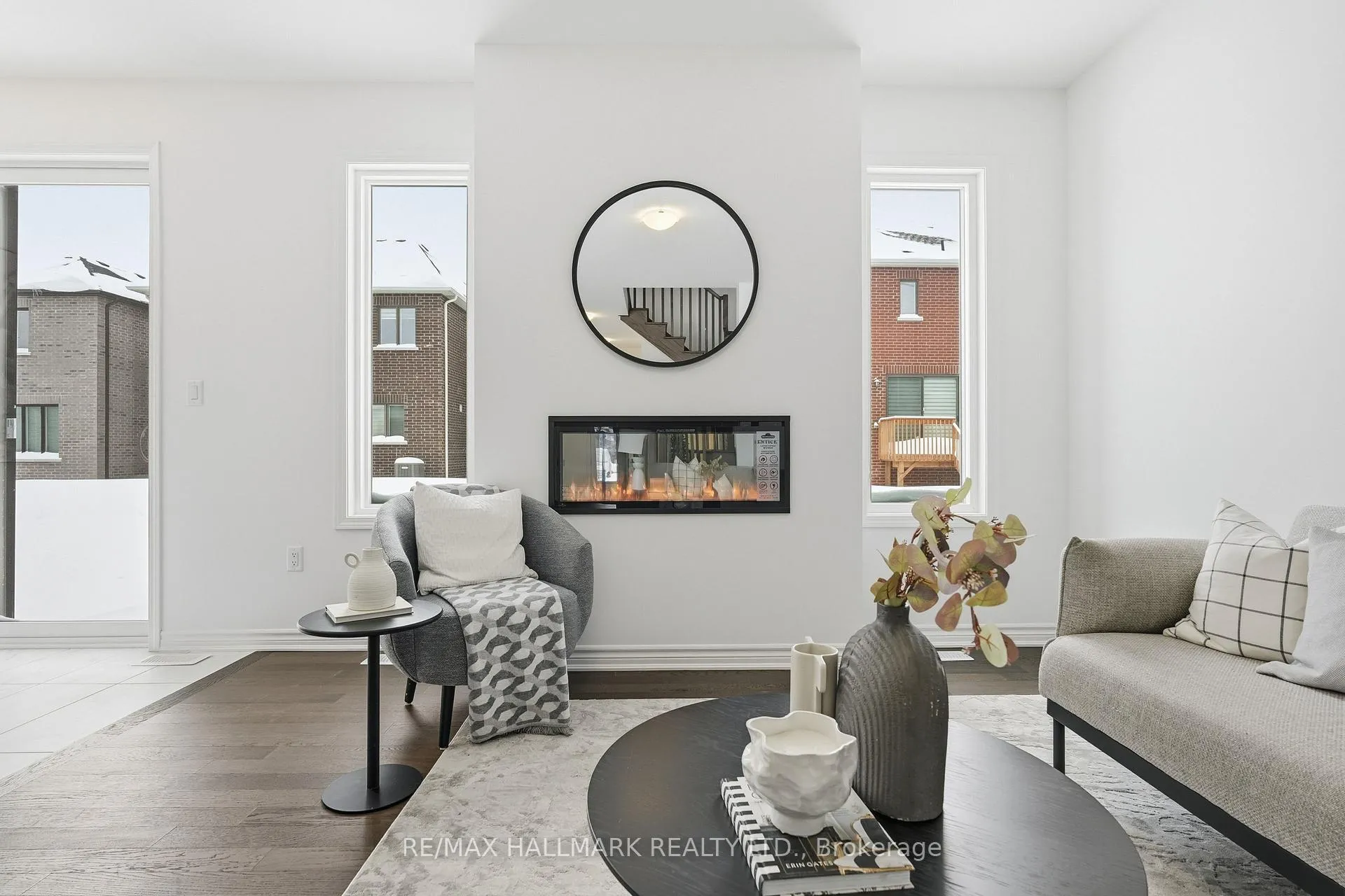 Photo 8 of 26 Foxley Heights, Barrie, Rural Barrie Southwest — HOMEH