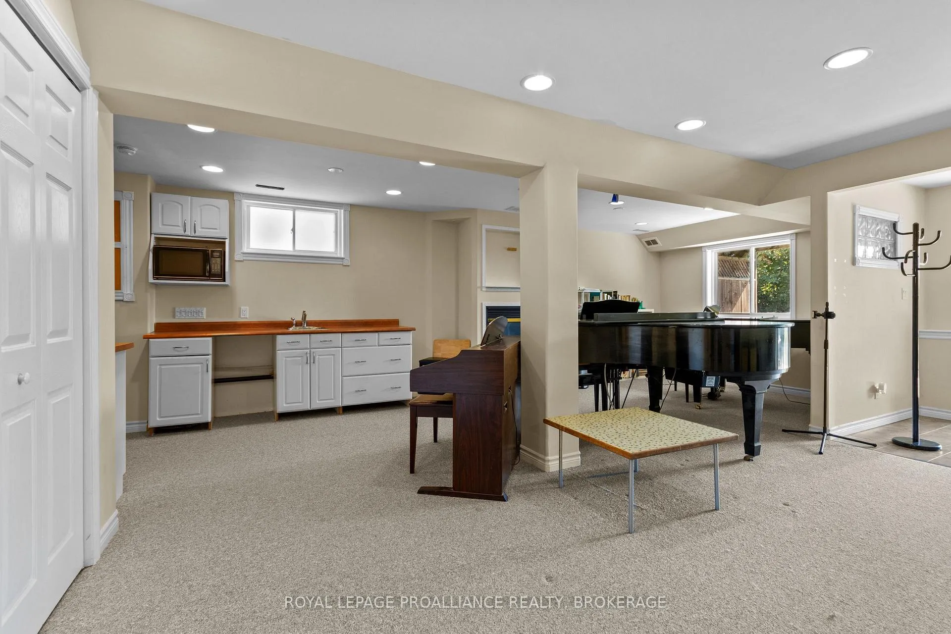 Photo 18 of 748 Tanner Drive, Kingston, East Gardiners Rd — HOMEH