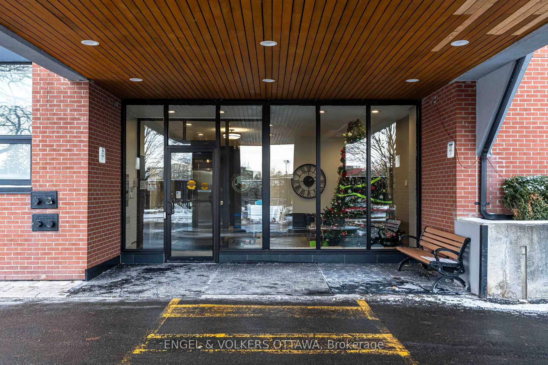 Photo 2 of Unit 1215, 2951 Riverside Drive, Ottawa, Mooneys Bay/Riverside Park — HOMEH