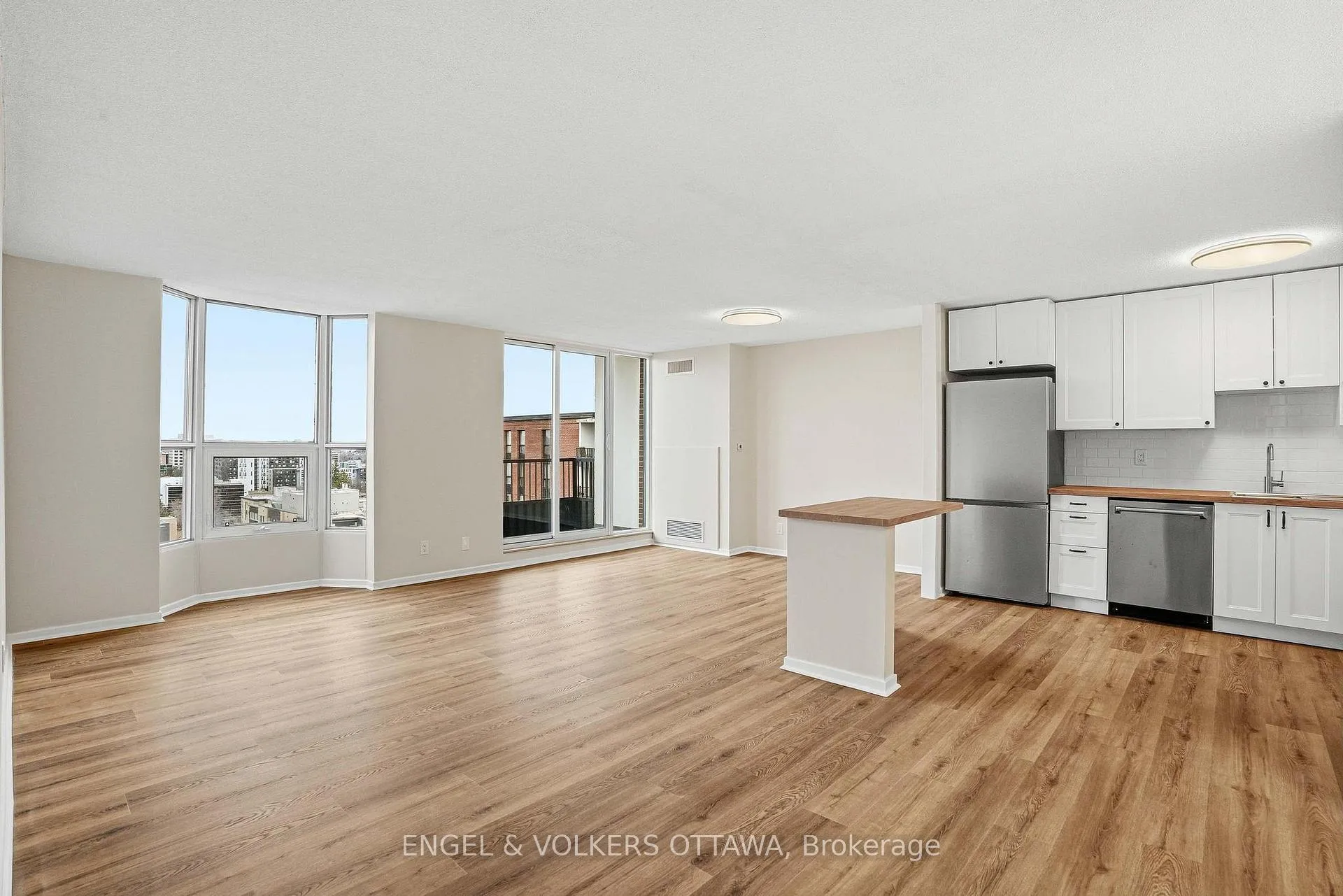 Photo 13 of Unit 1215, 2951 Riverside Drive, Ottawa, Mooneys Bay/Riverside Park — HOMEH