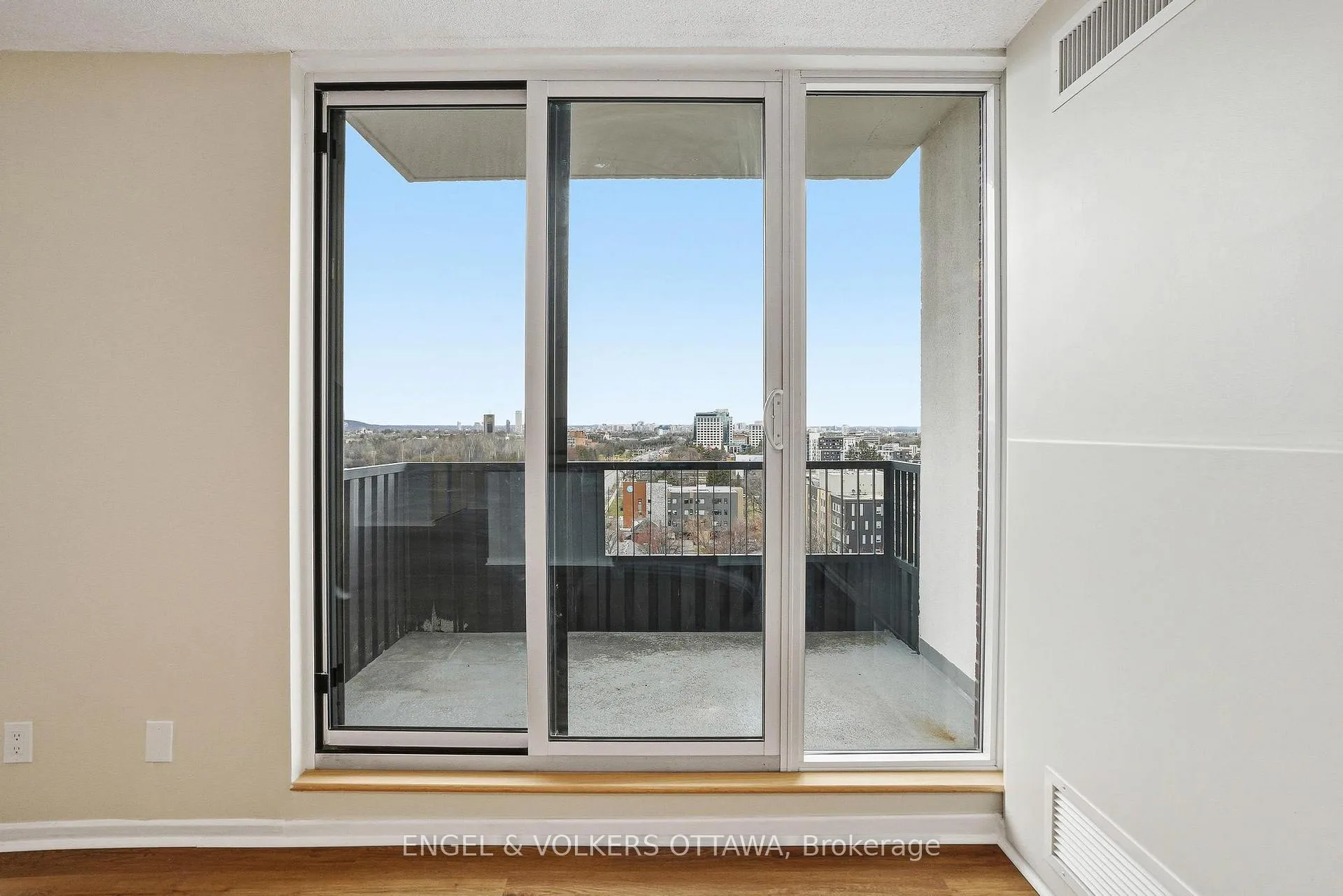 Photo 16 of Unit 1215, 2951 Riverside Drive, Ottawa, Mooneys Bay/Riverside Park — HOMEH