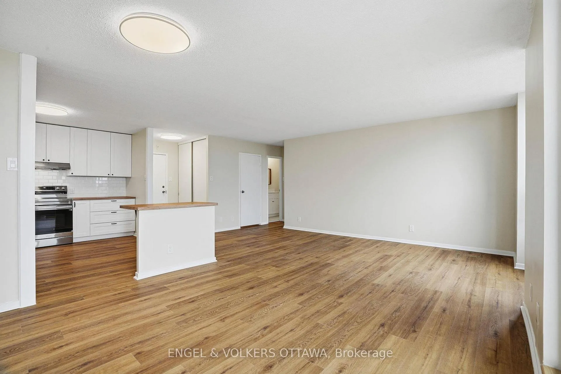 Photo 19 of Unit 1215, 2951 Riverside Drive, Ottawa, Mooneys Bay/Riverside Park — HOMEH