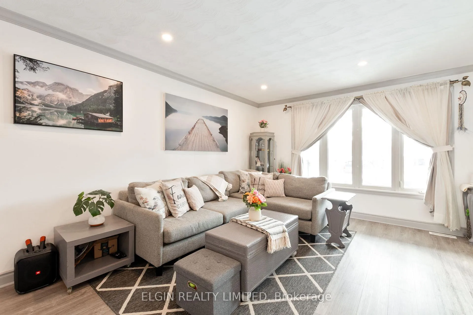 Photo 7 of 25 Brock Street, St. Thomas — HOMEH