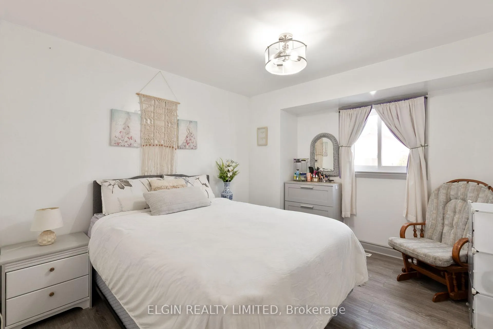Photo 8 of 25 Brock Street, St. Thomas — HOMEH