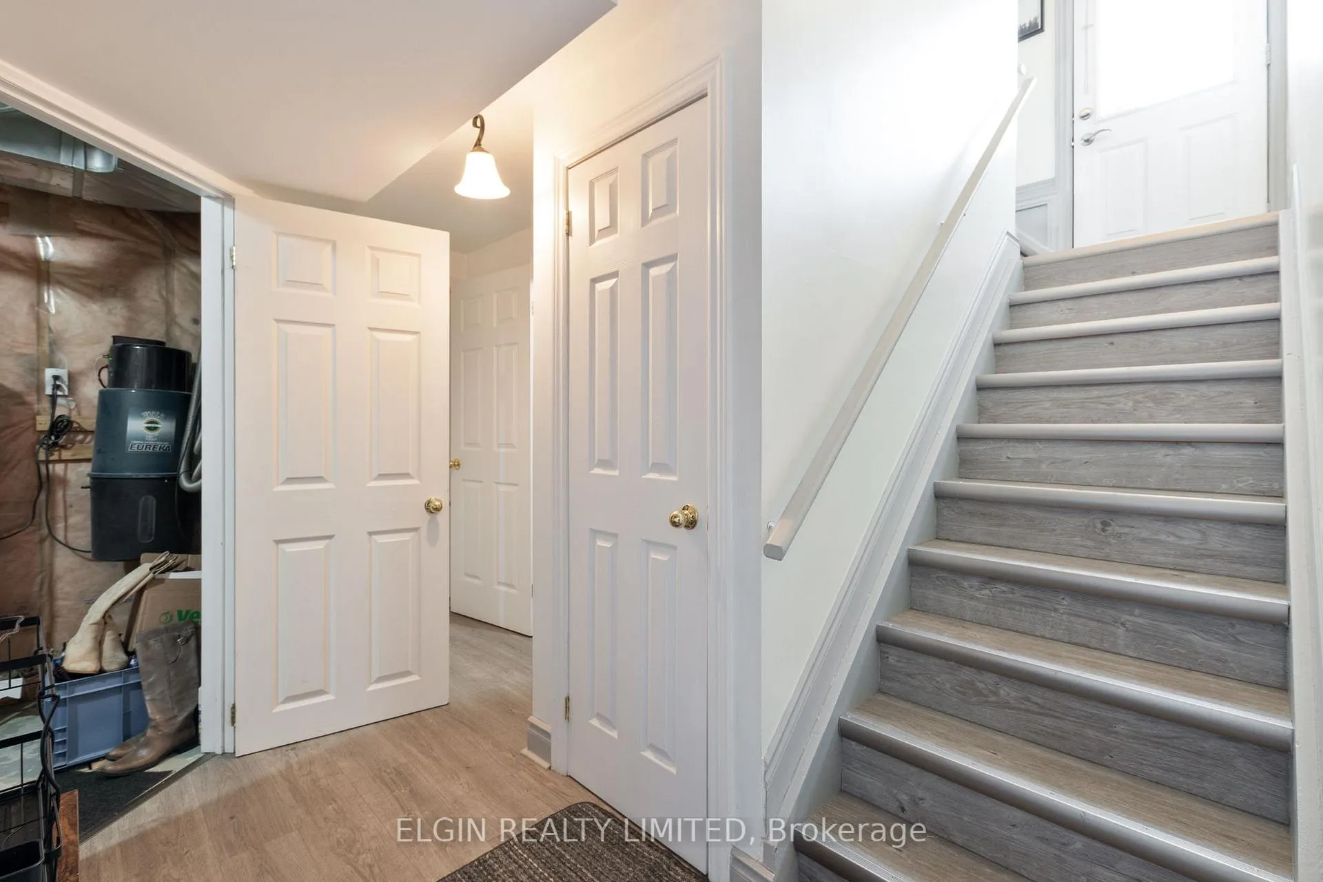 Photo 20 of 25 Brock Street, St. Thomas — HOMEH