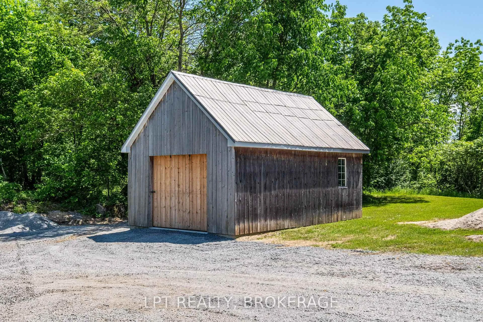 Photo 18 of 1758 Forty Foot Road, Frontenac, Frontenac Centre — HOMEH