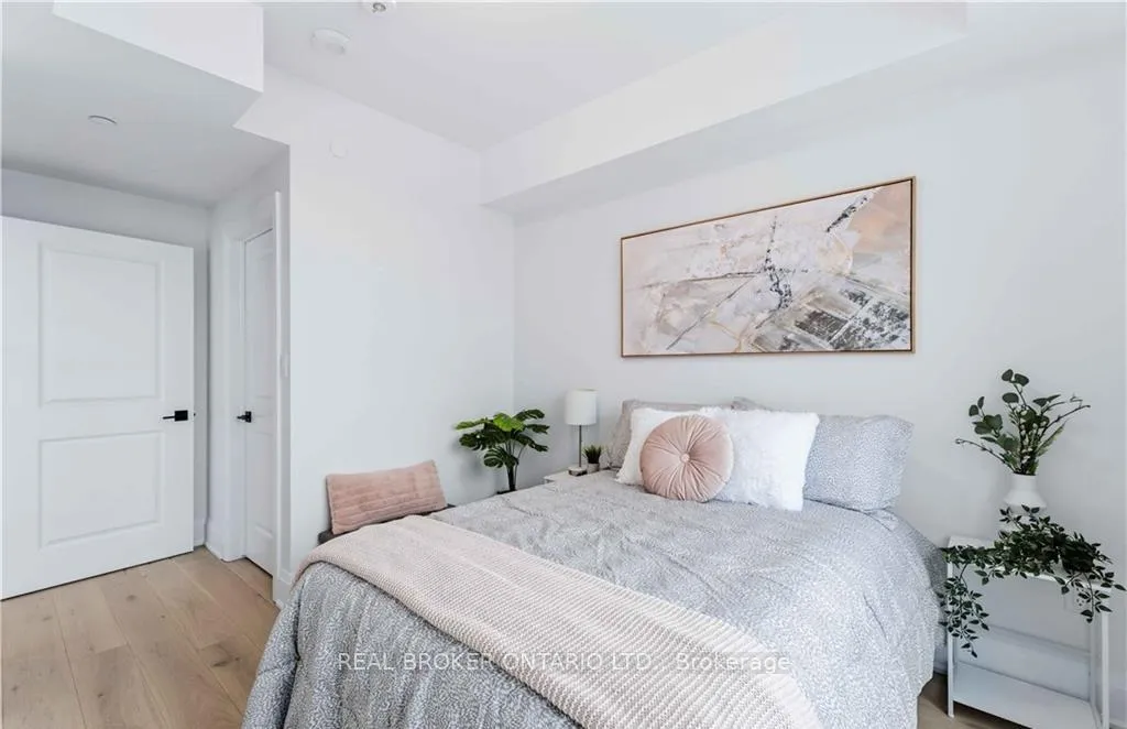 Photo 16 of Unit 909, 470 Dundas Street E, Hamilton, Waterdown — HOMEH