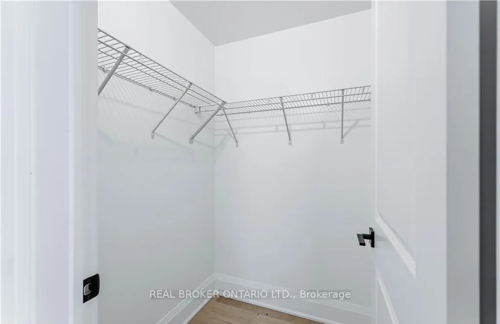 Photo 17 of Unit 909, 470 Dundas Street E, Hamilton, Waterdown — HOMEH