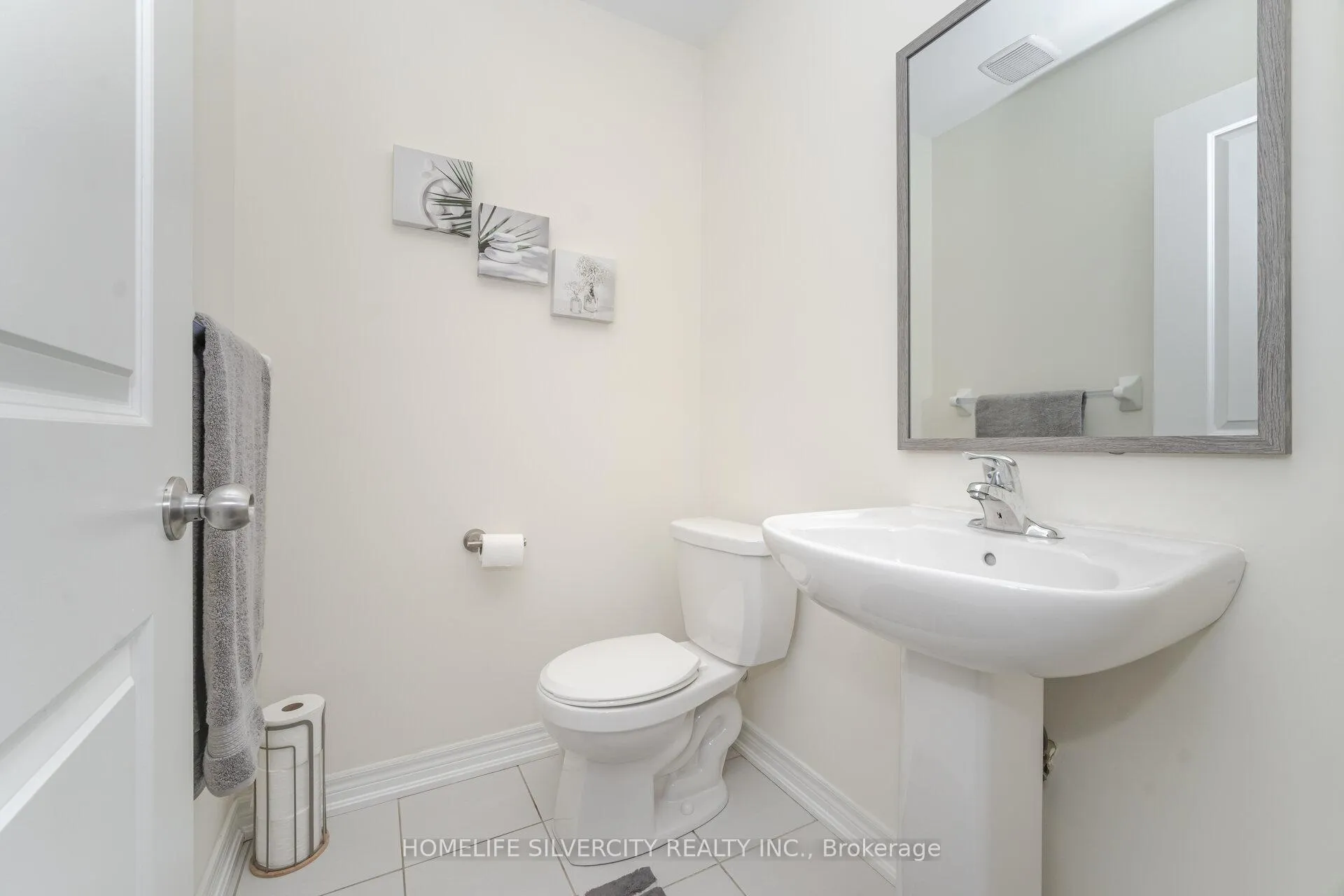Photo 23 of 45 Ogston Crescent, Whitby, Rural Whitby — HOMEH