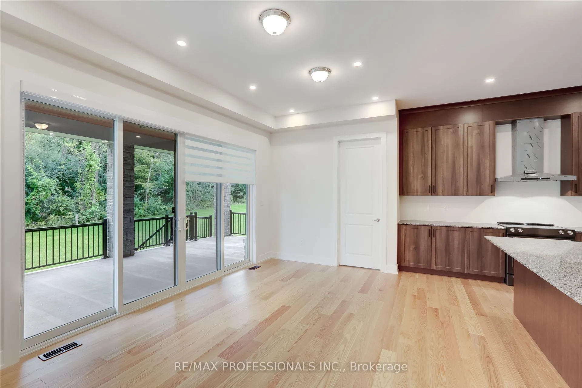 Photo 9 of 118 Dorothy Drive, Blue Mountains — HOMEH