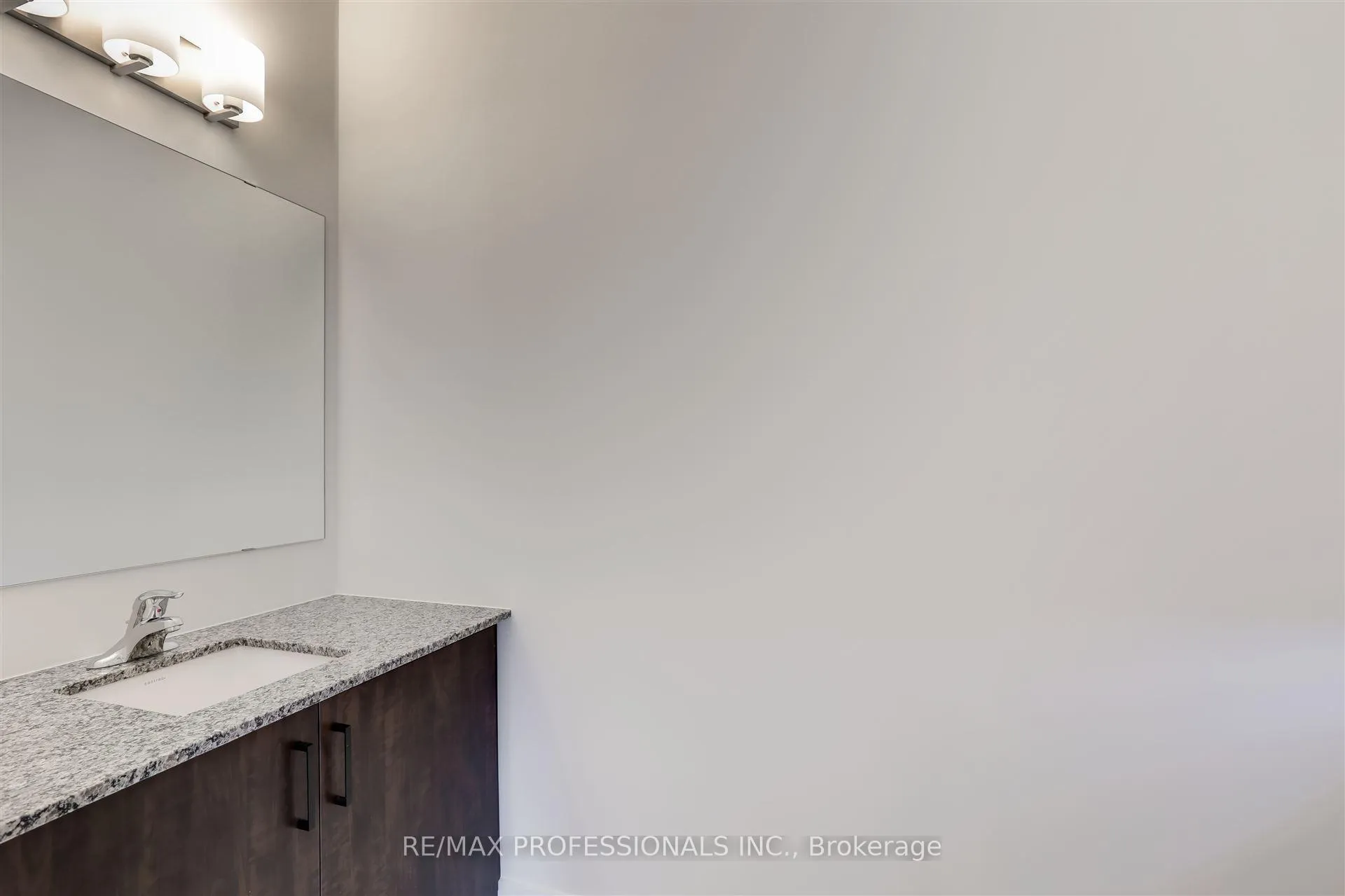 Photo 10 of 118 Dorothy Drive, Blue Mountains — HOMEH