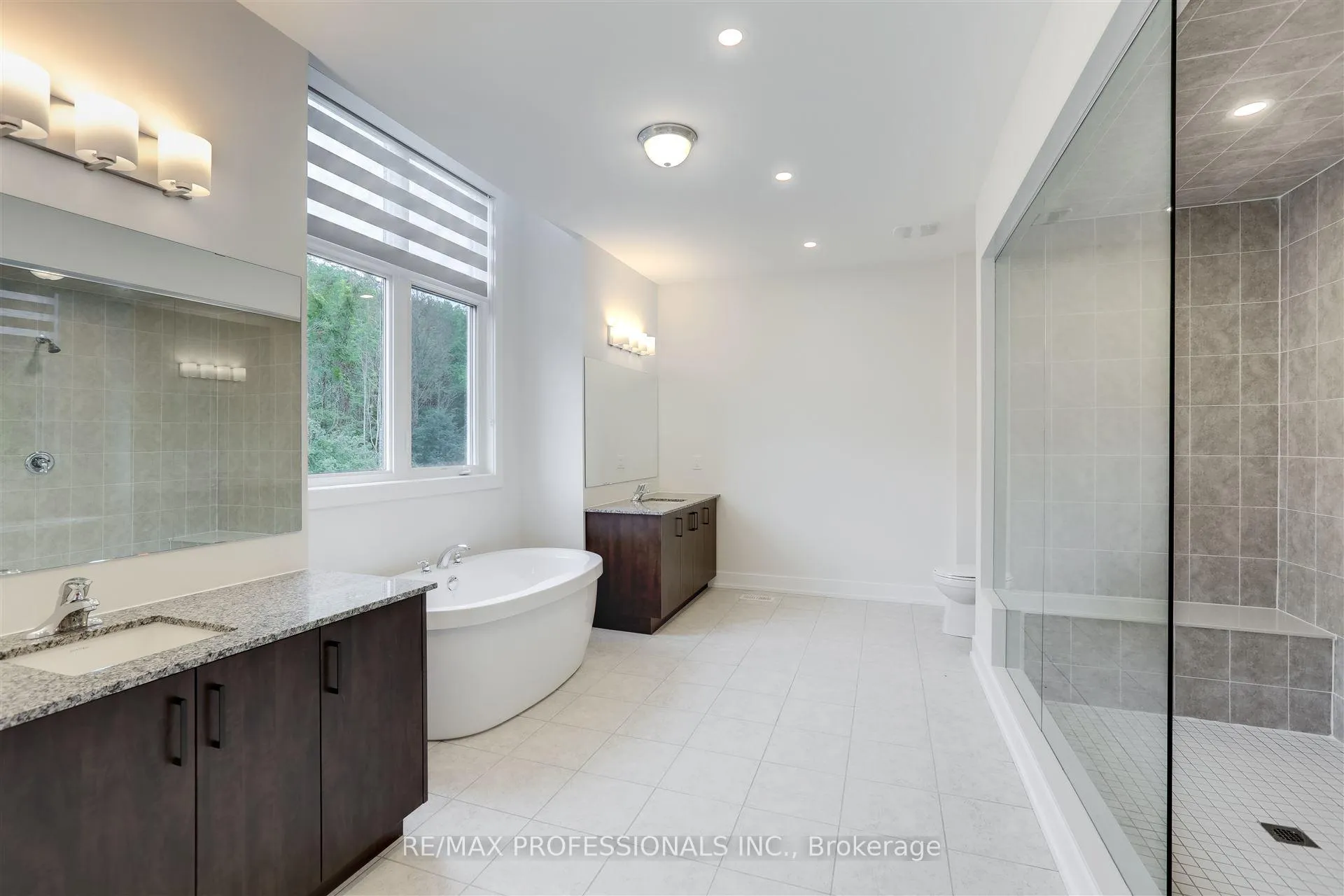 Photo 13 of 118 Dorothy Drive, Blue Mountains — HOMEH