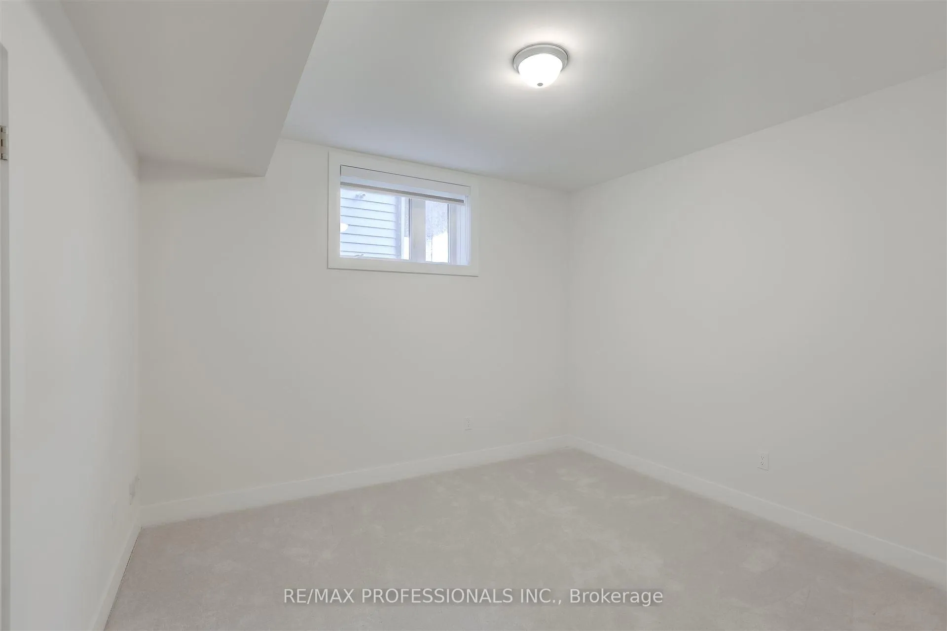 Photo 20 of 118 Dorothy Drive, Blue Mountains — HOMEH