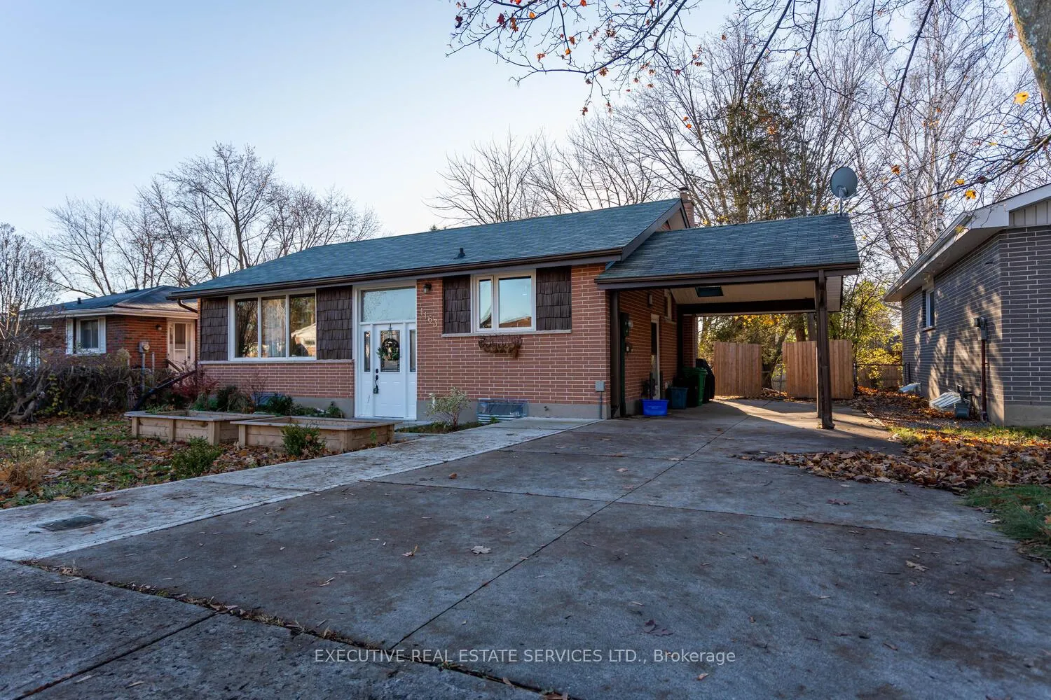 Photo 3 of 1163 Algonquin Boulevard, Peterborough, Northcrest Ward 5 — HOMEH