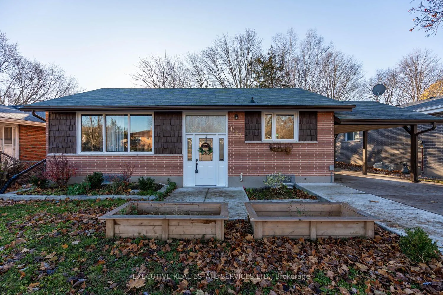 Photo 4 of 1163 Algonquin Boulevard, Peterborough, Northcrest Ward 5 — HOMEH