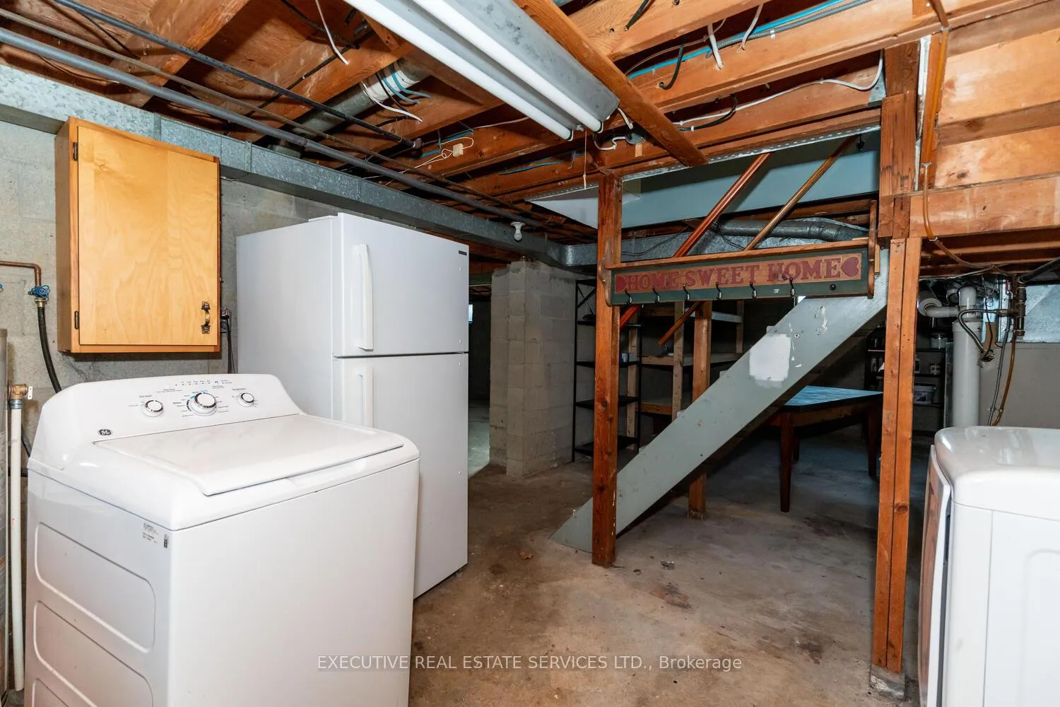 Photo 33 of 1163 Algonquin Boulevard, Peterborough, Northcrest Ward 5 — HOMEH