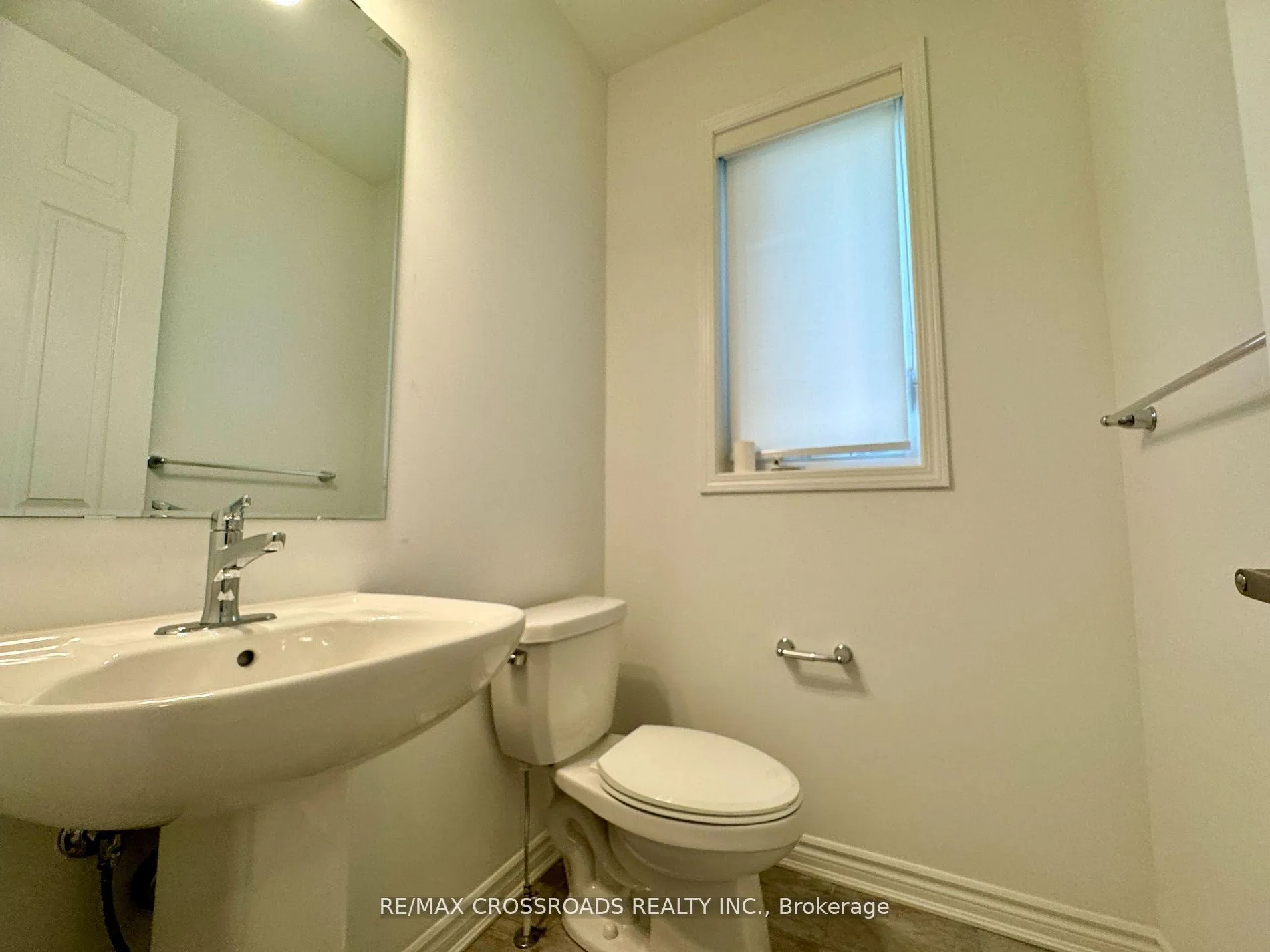 Photo 6 of Unit Main, 3083 Blazing Star Avenue, Pickering, Rural Pickering — HOMEH