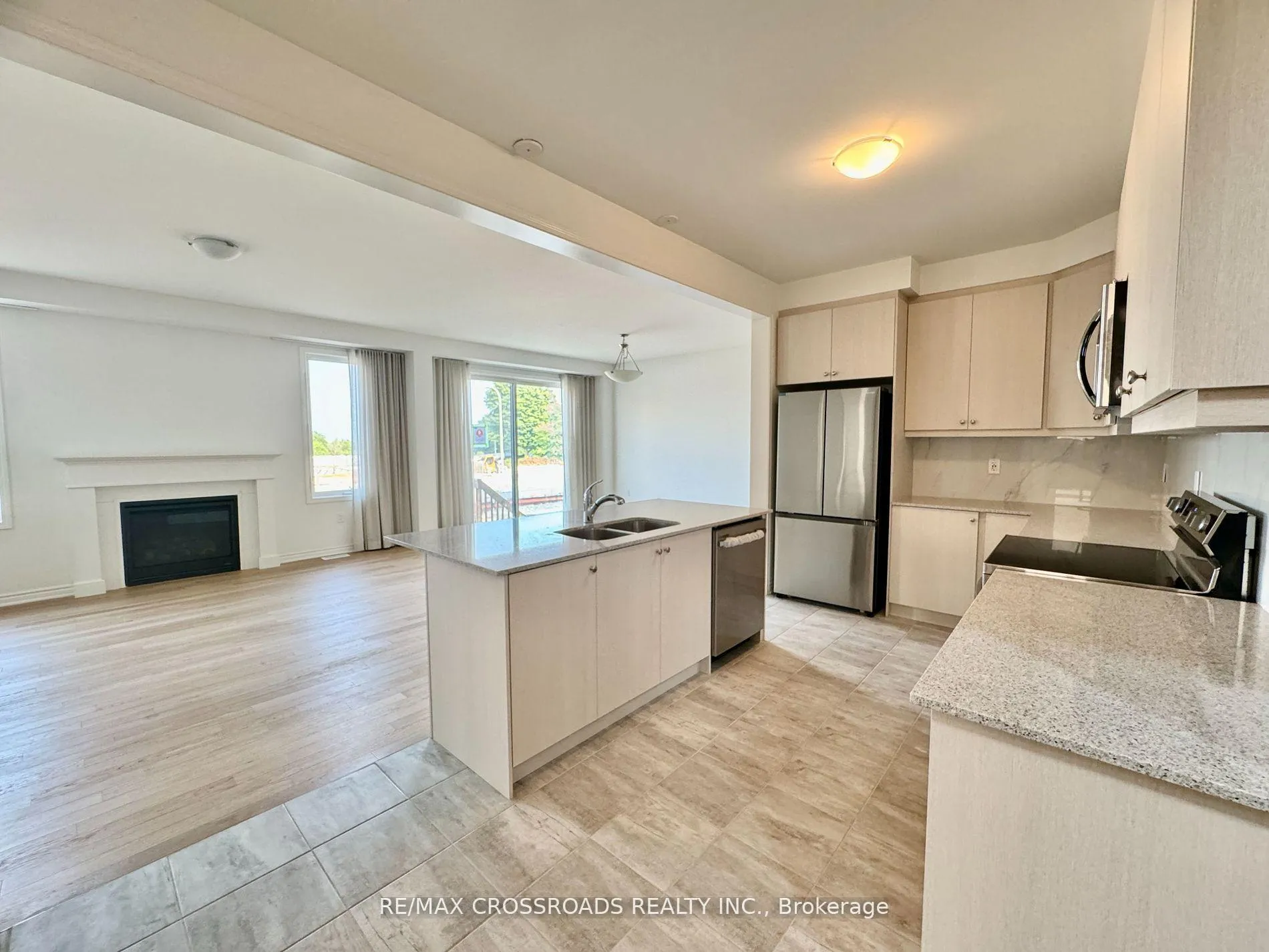 Photo 11 of Unit Main, 3083 Blazing Star Avenue, Pickering, Rural Pickering — HOMEH