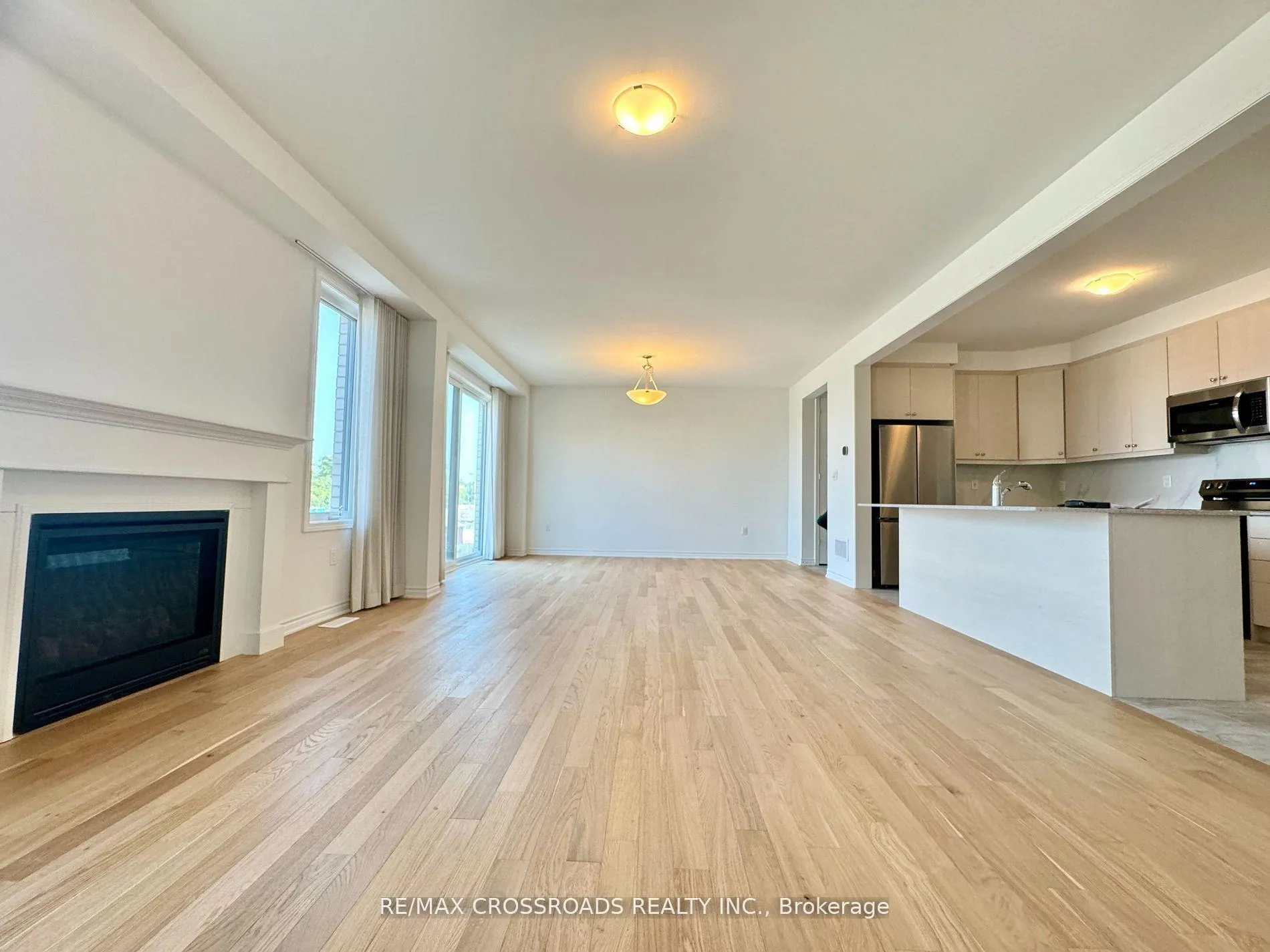 Photo 12 of Unit Main, 3083 Blazing Star Avenue, Pickering, Rural Pickering — HOMEH