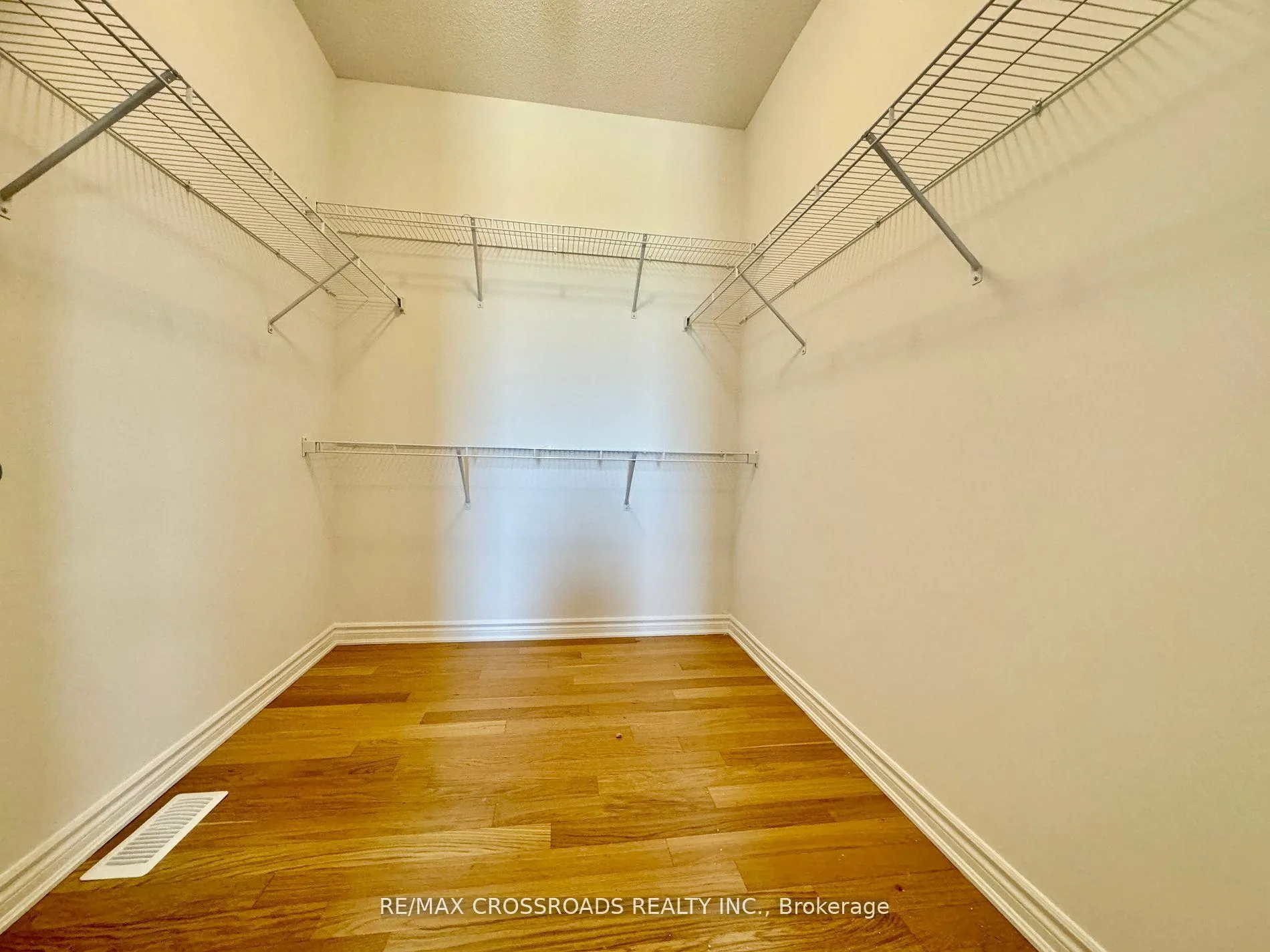 Photo 18 of Unit Main, 3083 Blazing Star Avenue, Pickering, Rural Pickering — HOMEH