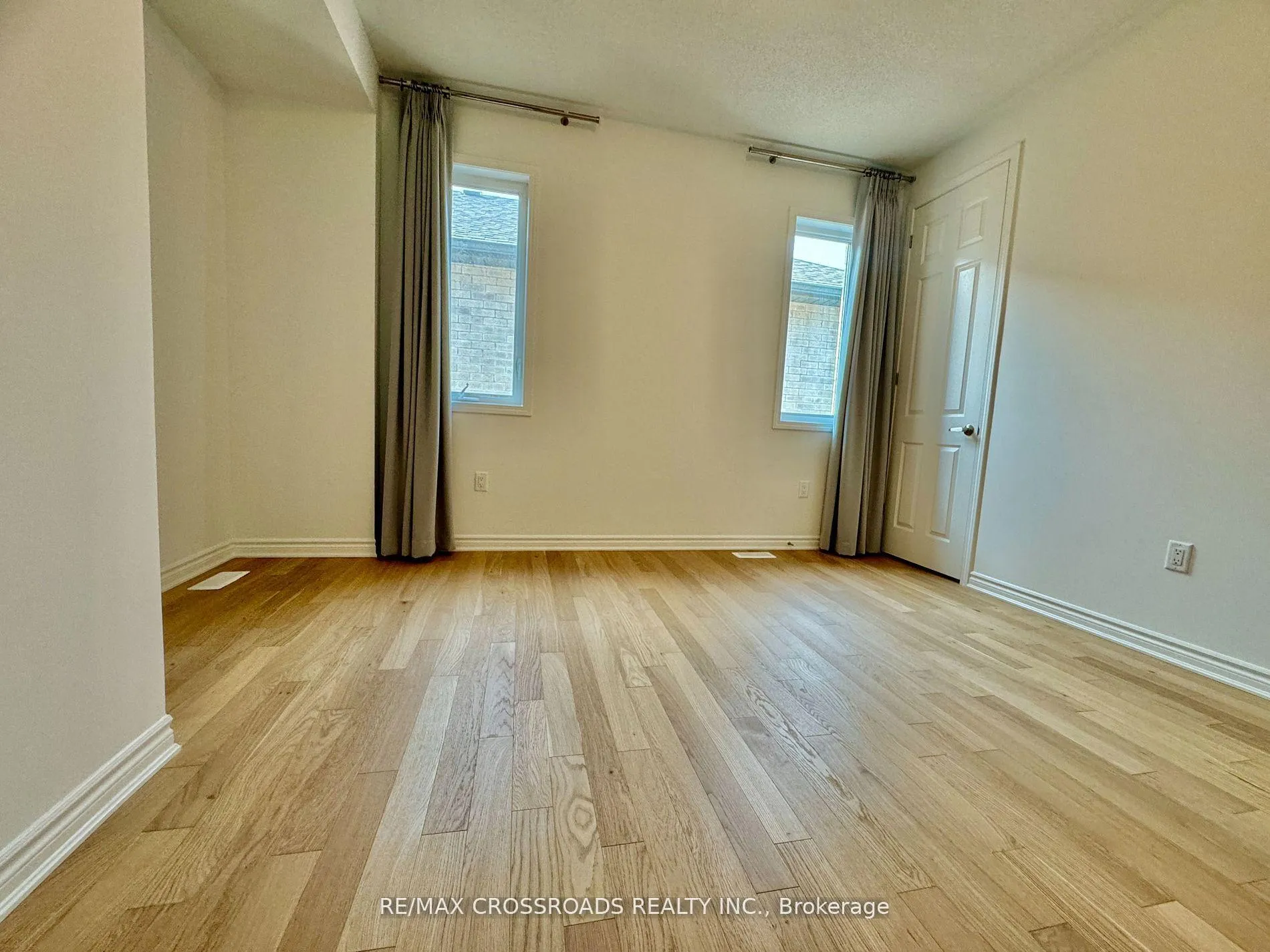 Photo 20 of Unit Main, 3083 Blazing Star Avenue, Pickering, Rural Pickering — HOMEH