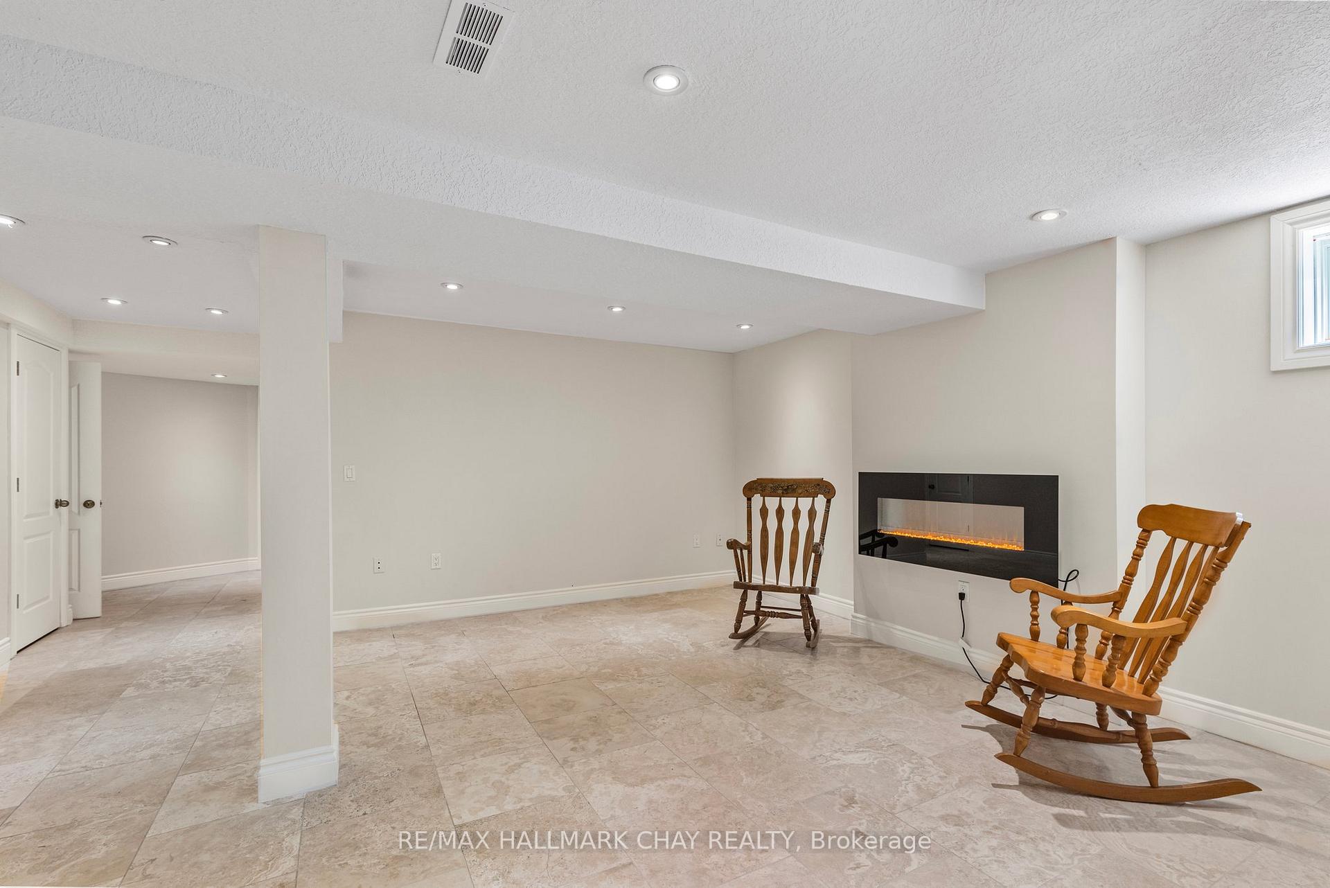 Photo 8 of Unit Lower, 1033 Wesley Street, Innisfil, Alcona — HOMEH