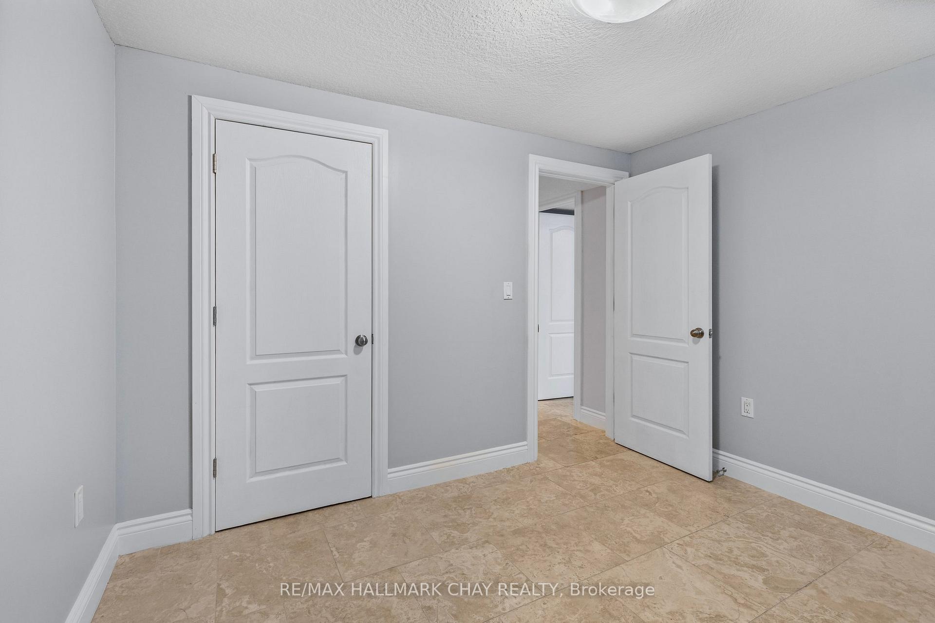 Photo 15 of Unit Lower, 1033 Wesley Street, Innisfil, Alcona — HOMEH